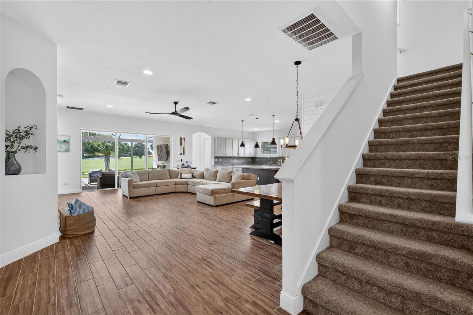 Single Family Residence at 30308 ISLAND CLUB DR, TAVARES, photo 7 of 44