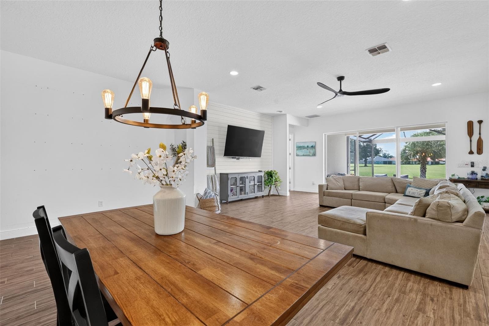 Single Family Residence at 30308 ISLAND CLUB DR, TAVARES, photo 11 of 44