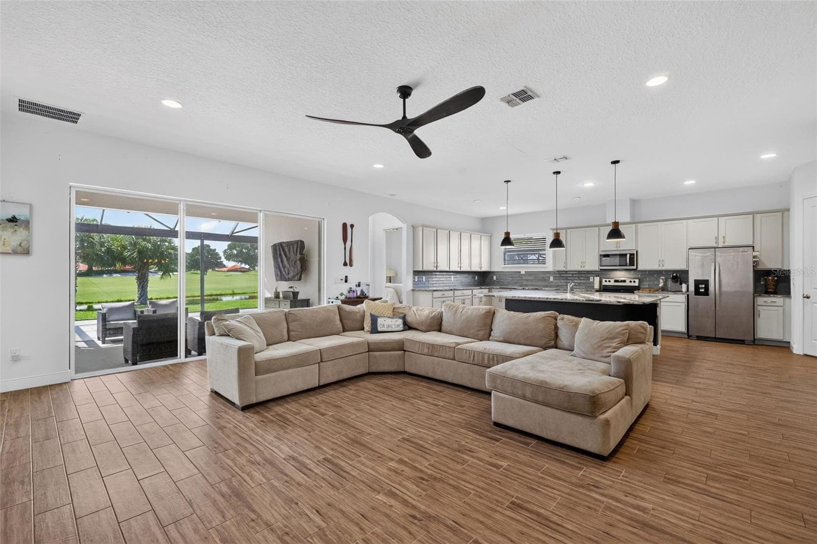 Single Family Residence at 30308 ISLAND CLUB DR, TAVARES, photo 12 of 44