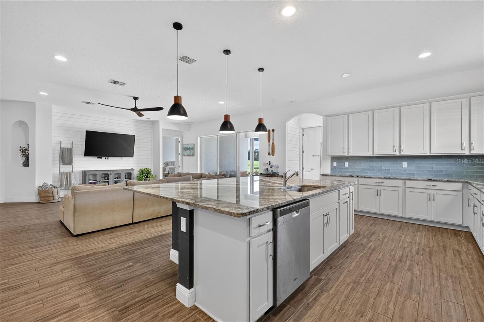 Single Family Residence at 30308 ISLAND CLUB DR, TAVARES, photo 18 of 44