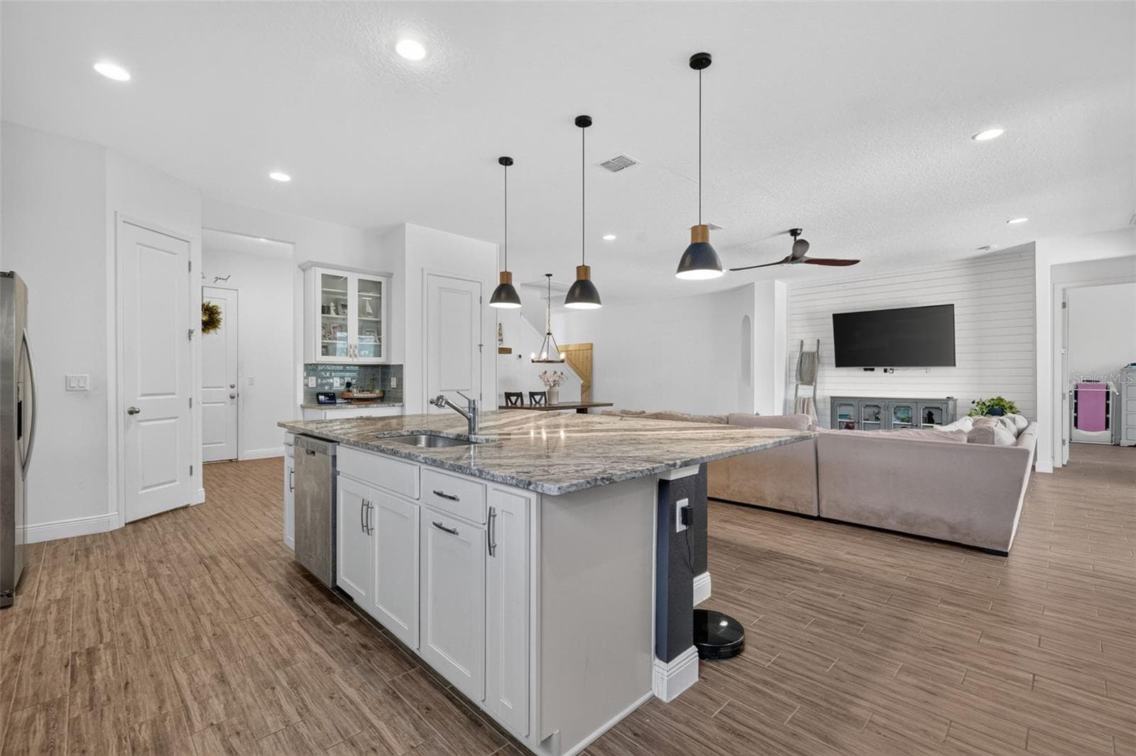 Single Family Residence at 30308 ISLAND CLUB DR, TAVARES, photo 20 of 44