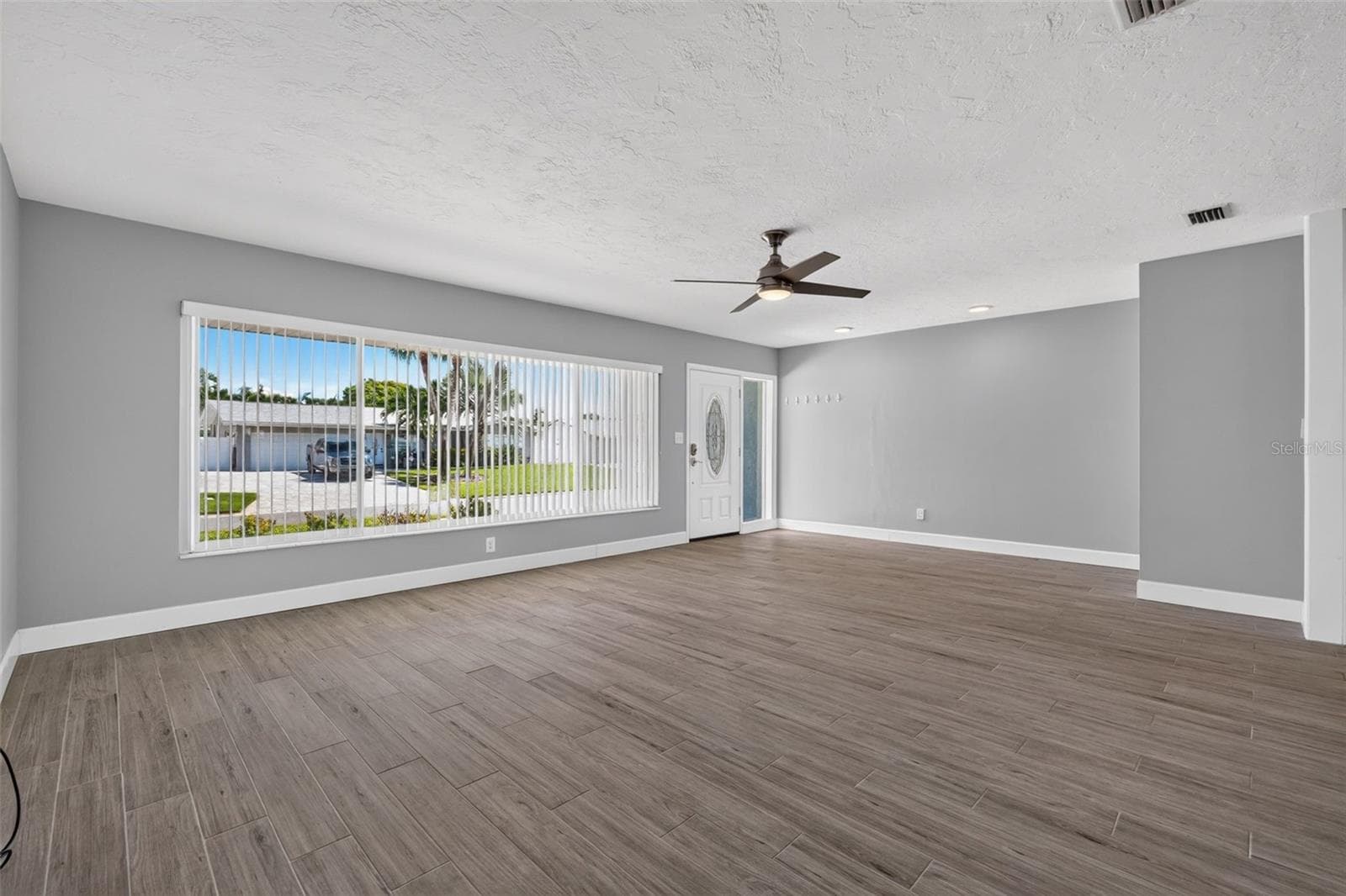 Single Family Residence at 5191 41ST ST S, ST PETERSBURG, photo 8 of 46
