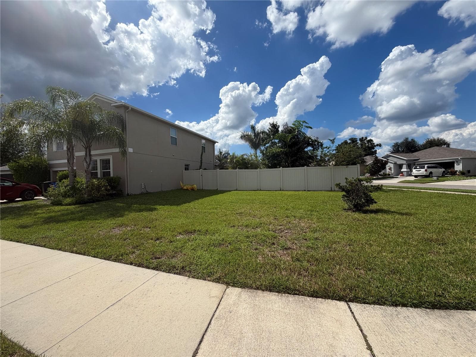Single Family Residence at 17103 WHITE MANGROVE DR, WIMAUMA, photo 2 of 20