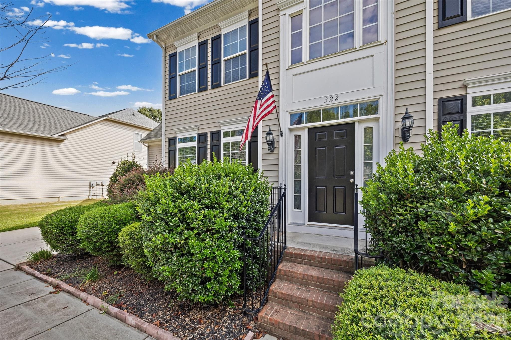 Single Family Residence at 322 Lorraine Road, Fort Mill, photo 2 of 42