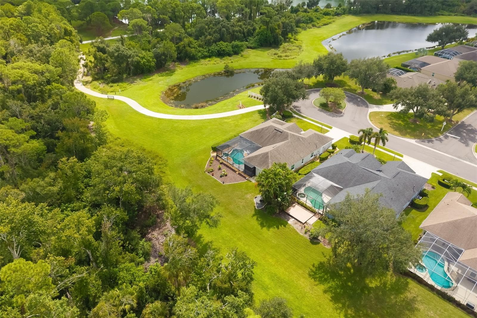 Single Family Residence at 12223 SUMMER MEADOW DR, LAKEWOOD RANCH, photo 5 of 66
