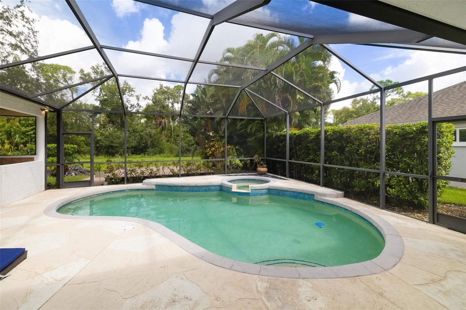 Single Family Residence at 12223 SUMMER MEADOW DR, LAKEWOOD RANCH, photo 7 of 66