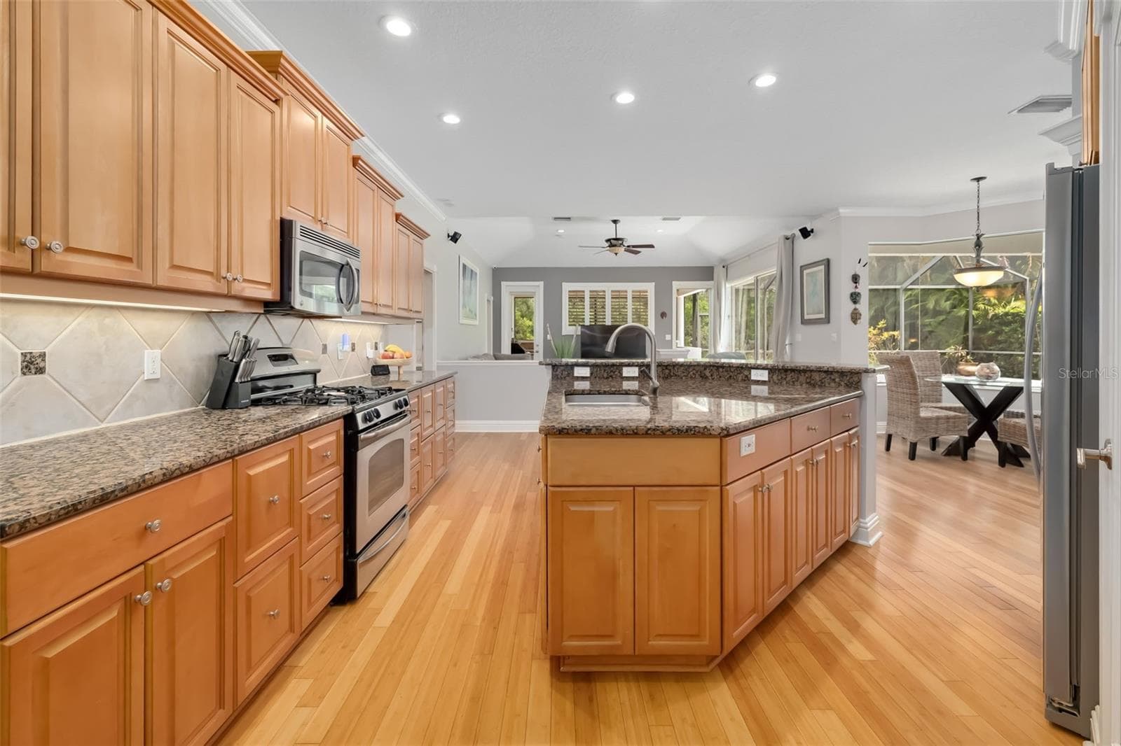 Single Family Residence at 12223 SUMMER MEADOW DR, LAKEWOOD RANCH, photo 25 of 66