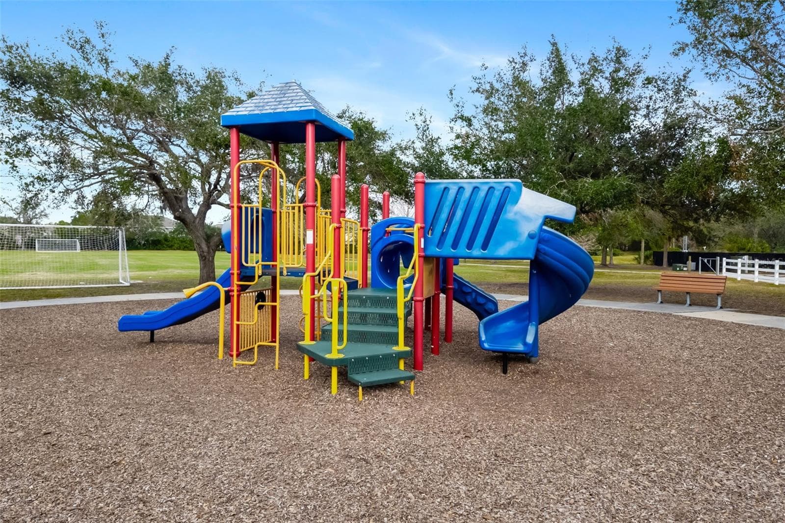 Single Family Residence at 12223 SUMMER MEADOW DR, LAKEWOOD RANCH, photo 58 of 66