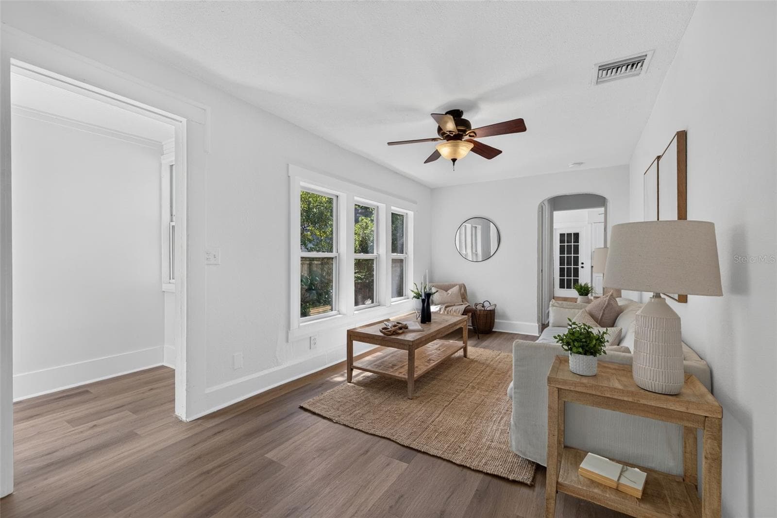 Single Family Residence at 3134 17TH ST N, ST PETERSBURG, photo 4 of 17