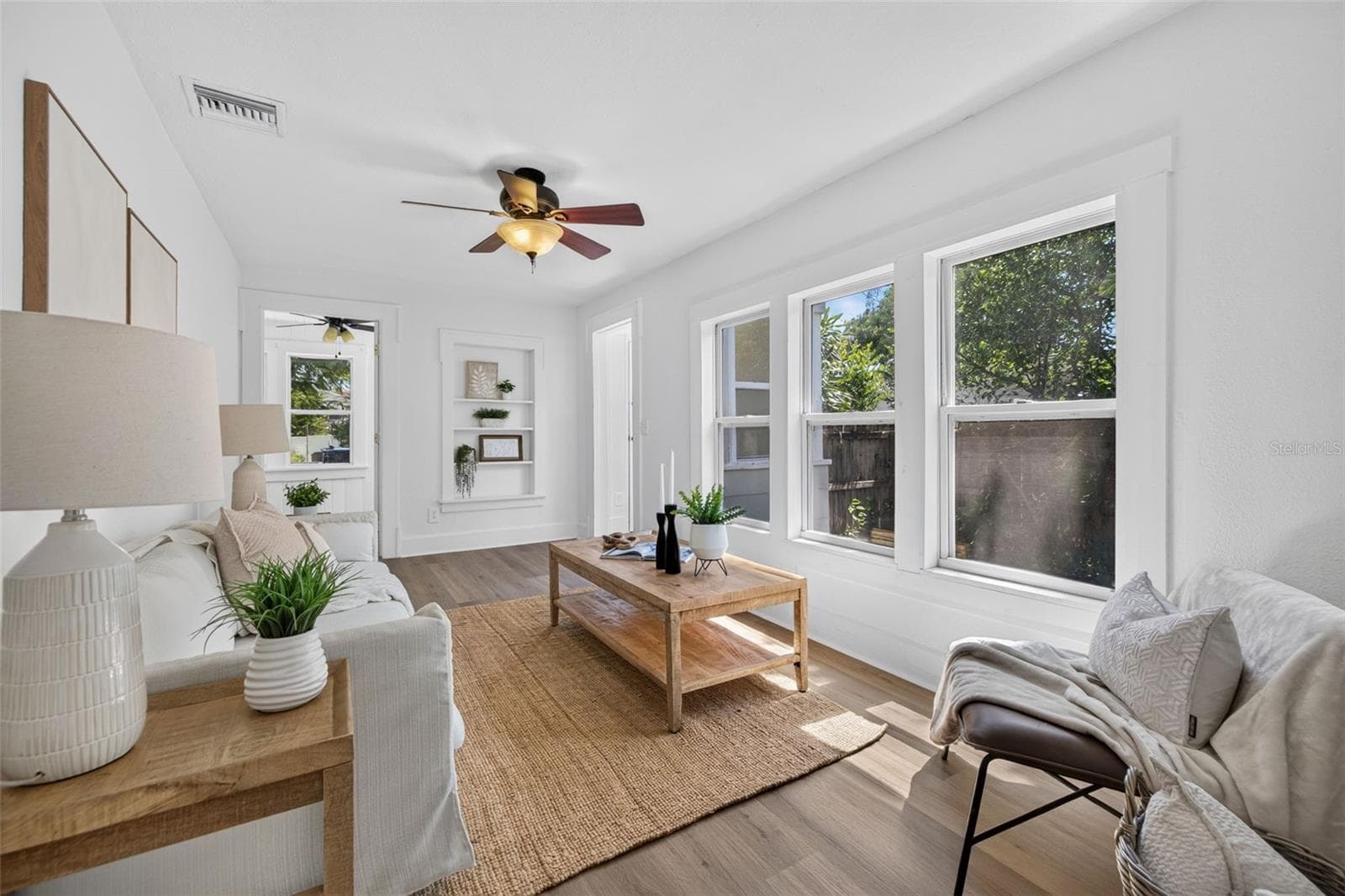 Single Family Residence at 3134 17TH ST N, ST PETERSBURG, photo 5 of 17
