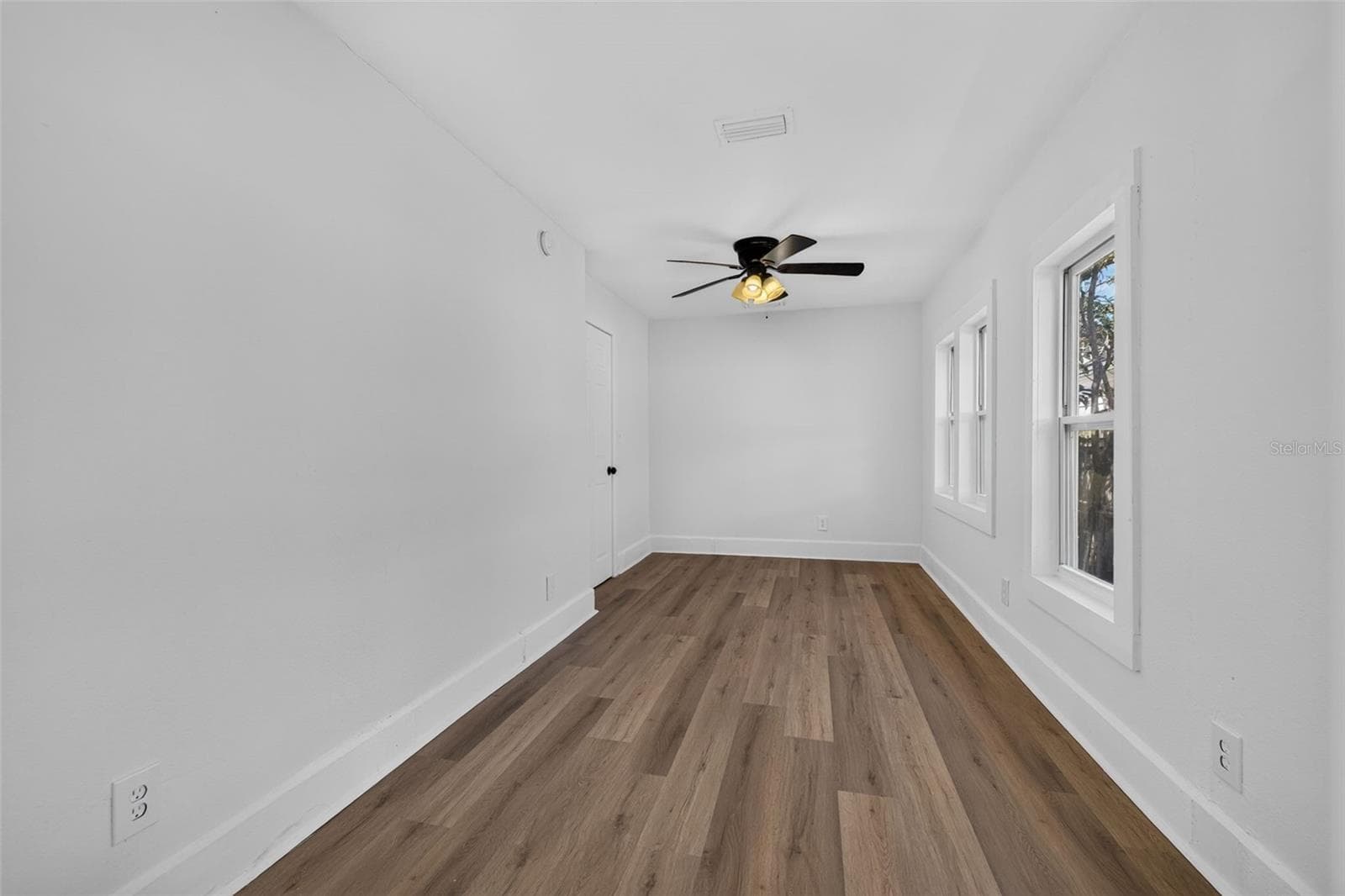 Single Family Residence at 3134 17TH ST N, ST PETERSBURG, photo 8 of 17