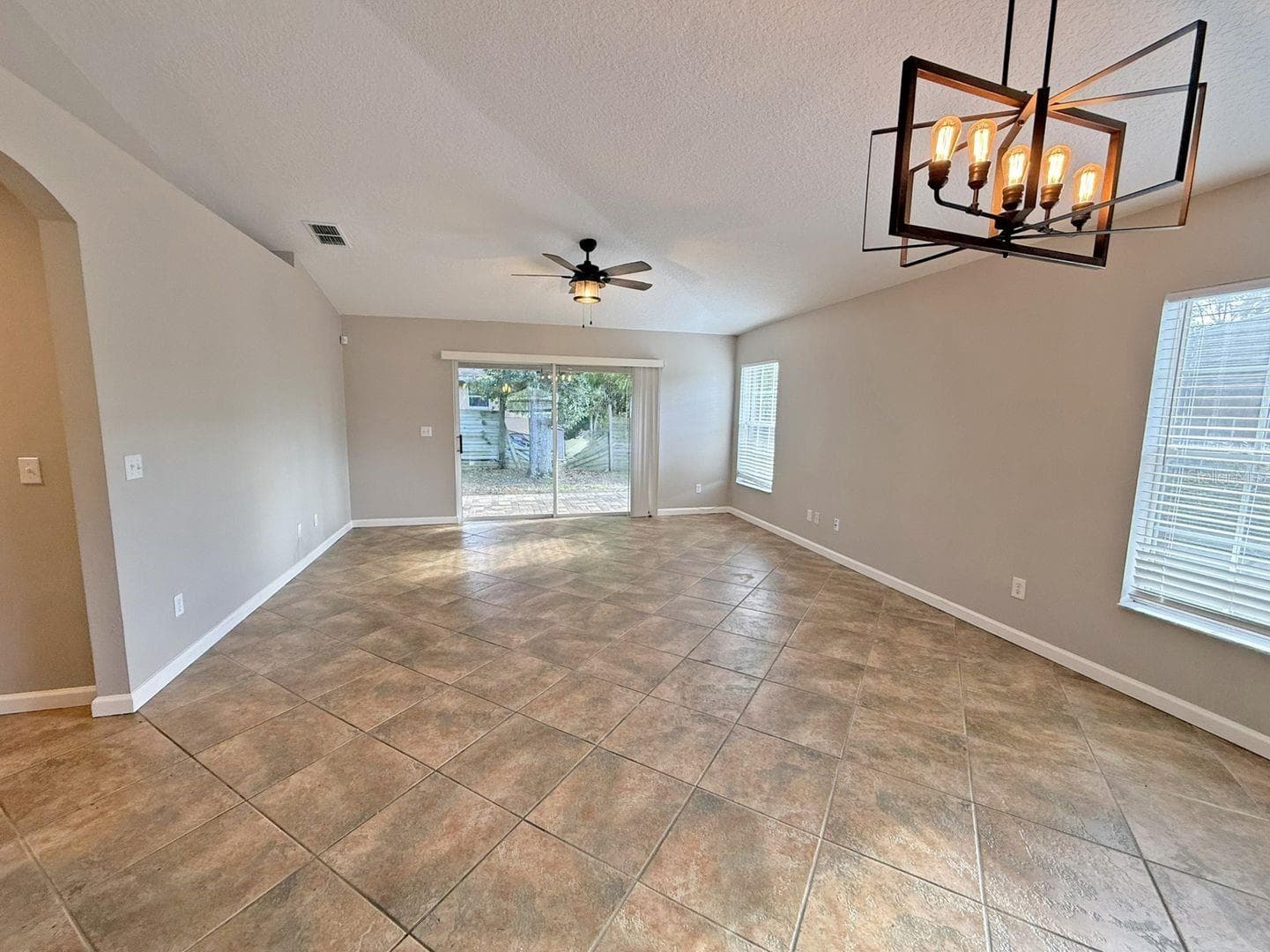 Single Family Residence at 922 COHASSETT AVE, LAKE WALES, photo 3 of 20