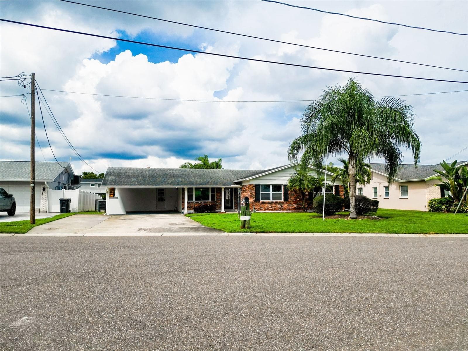 Single Family Residence at 8723 HICKORYWOOD LN, TAMPA, photo 10 of 82