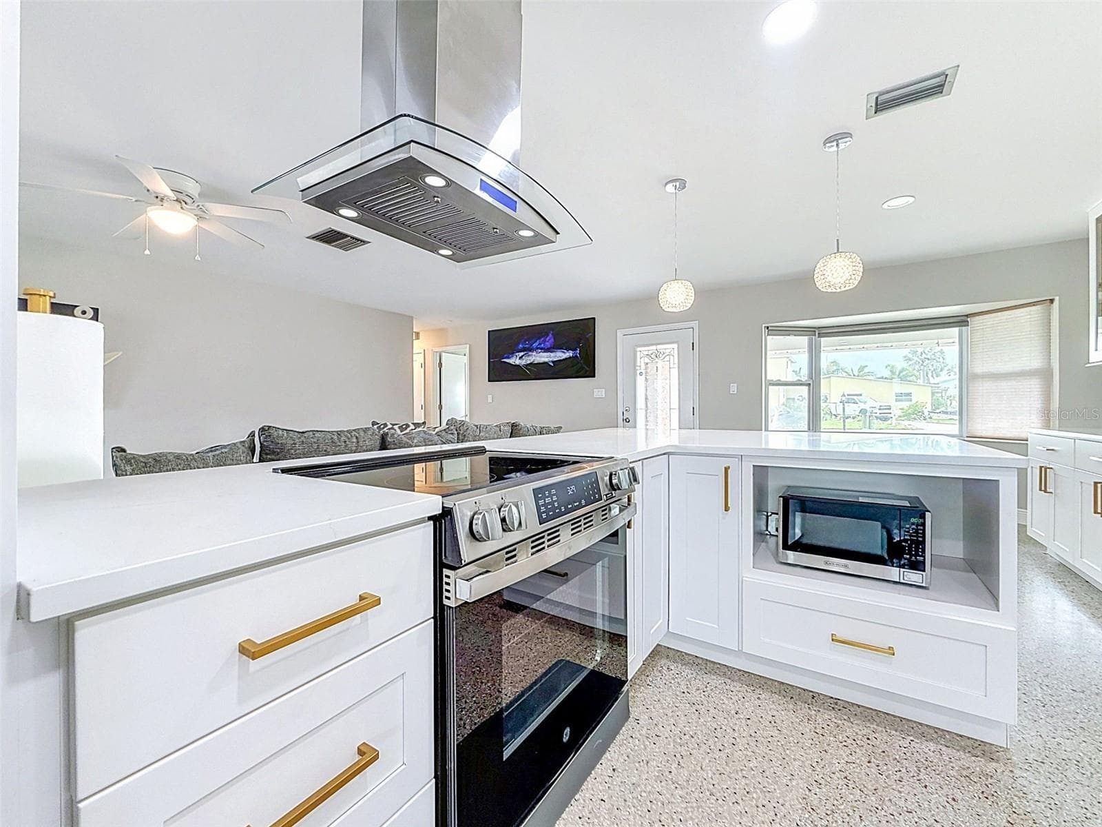 Single Family Residence at 8723 HICKORYWOOD LN, TAMPA, photo 26 of 82