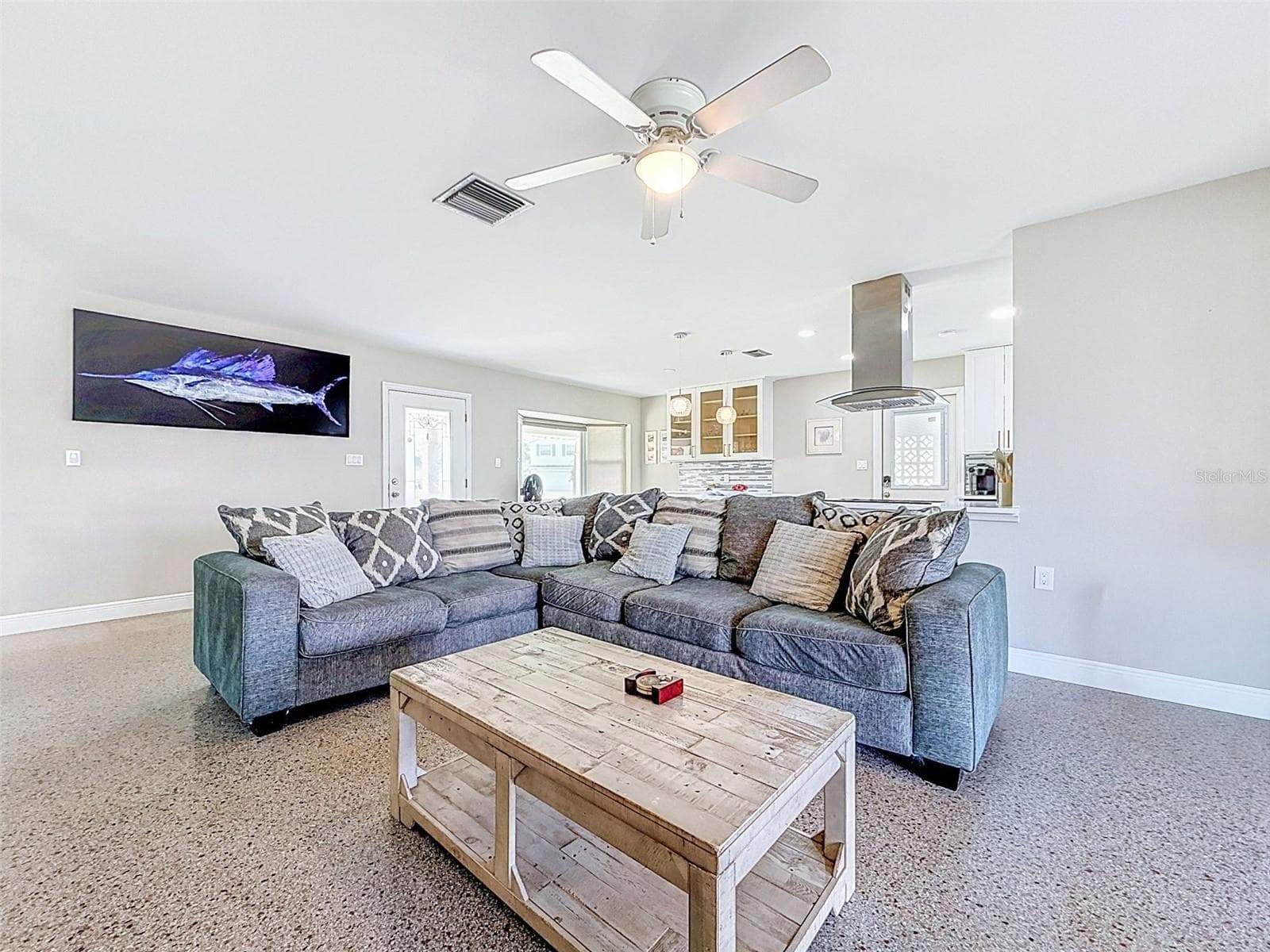 Single Family Residence at 8723 HICKORYWOOD LN, TAMPA, photo 29 of 82
