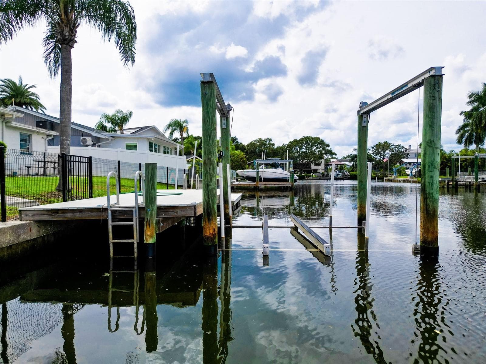 Single Family Residence at 8723 HICKORYWOOD LN, TAMPA, photo 62 of 82