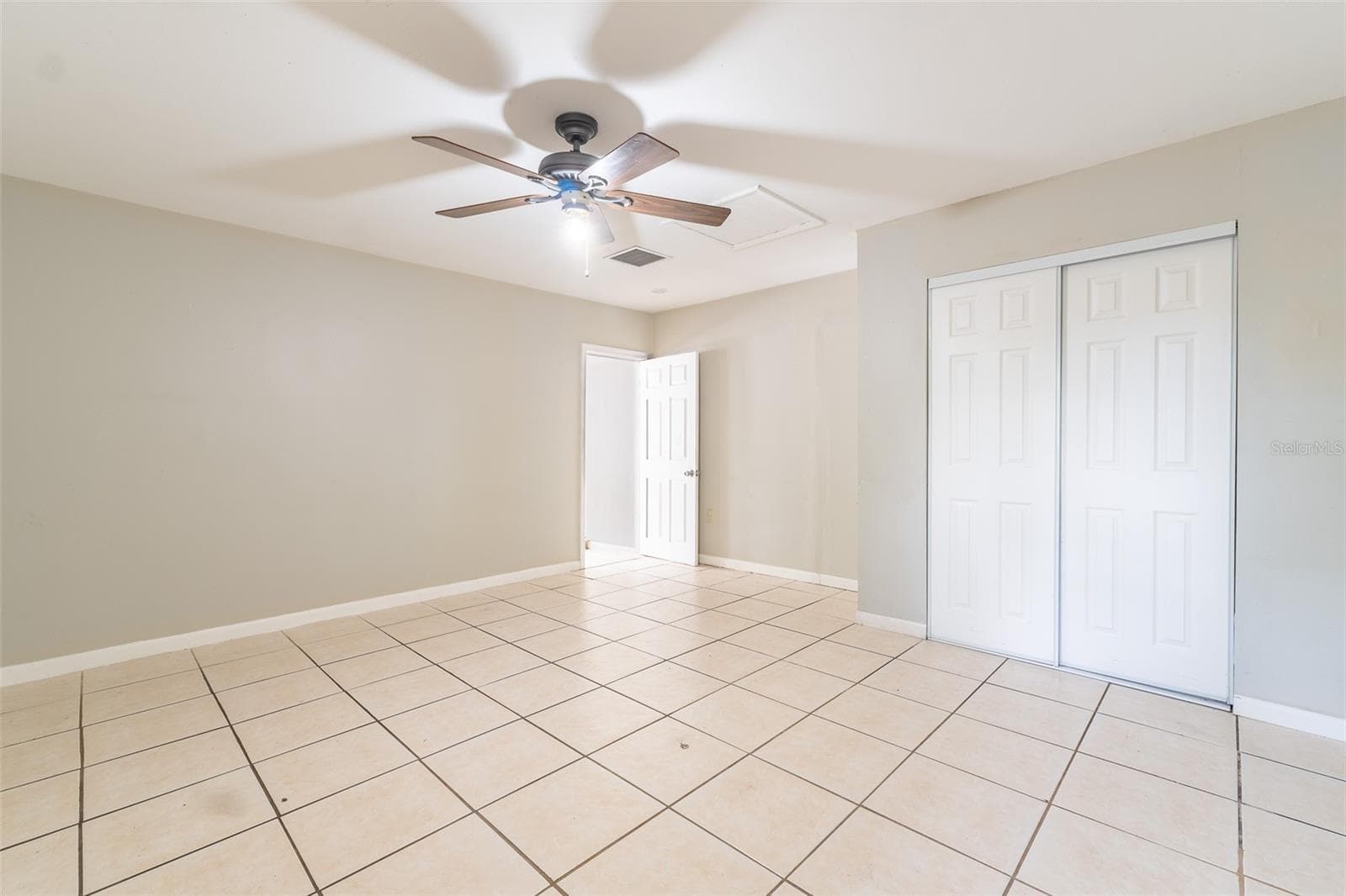 Single Family Residence at 6001 CRESTRIDGE RD, TAMPA, photo 32 of 32