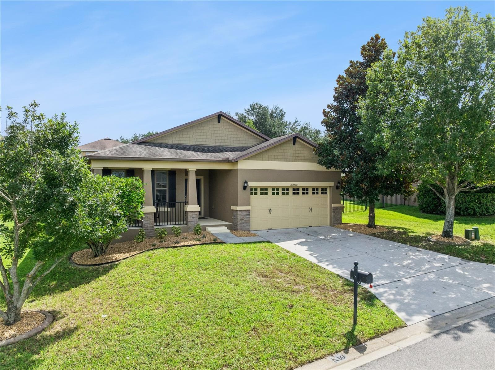 Single Family Residence at 30022 DONNINGTON LOOP, MOUNT DORA, photo 2 of 43