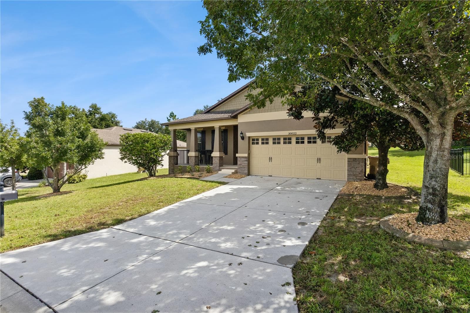 Single Family Residence at 30022 DONNINGTON LOOP, MOUNT DORA, photo 3 of 43