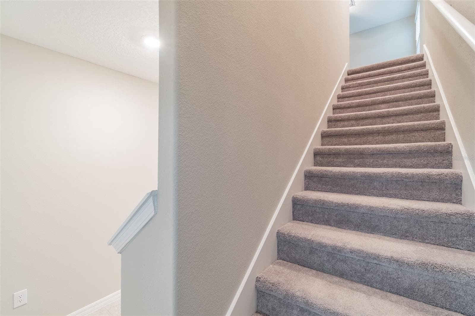 Single Family Residence at 5064 WHITE CHICORY DR, APOLLO BEACH, photo 14 of 44
