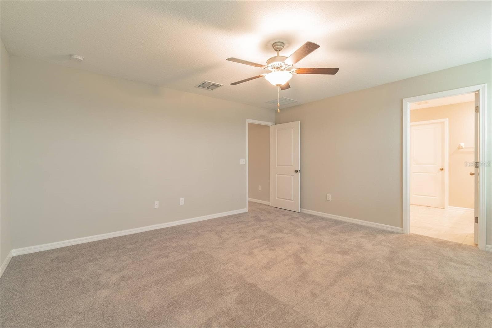 Single Family Residence at 5064 WHITE CHICORY DR, APOLLO BEACH, photo 19 of 44