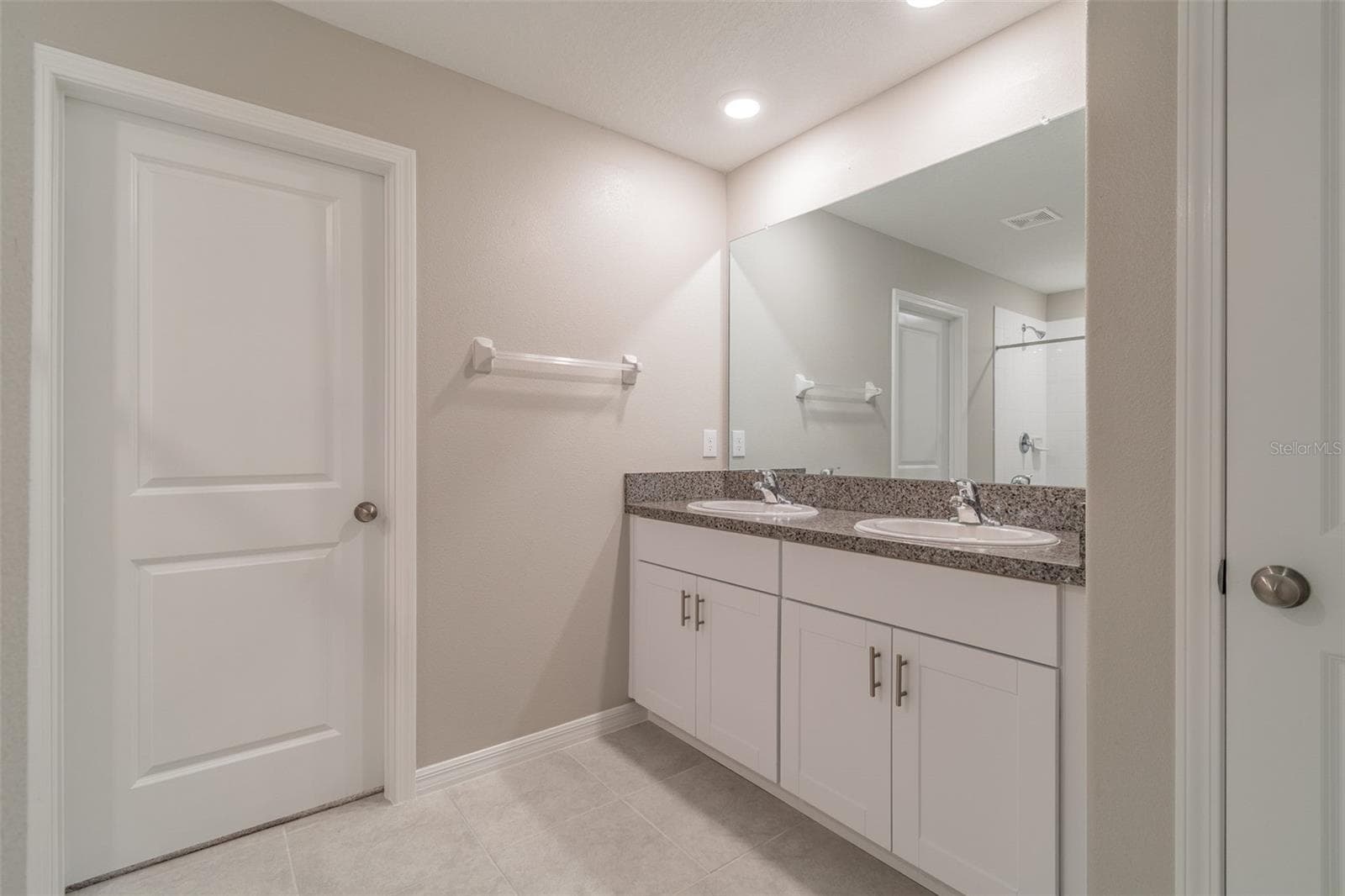 Single Family Residence at 5064 WHITE CHICORY DR, APOLLO BEACH, photo 23 of 44