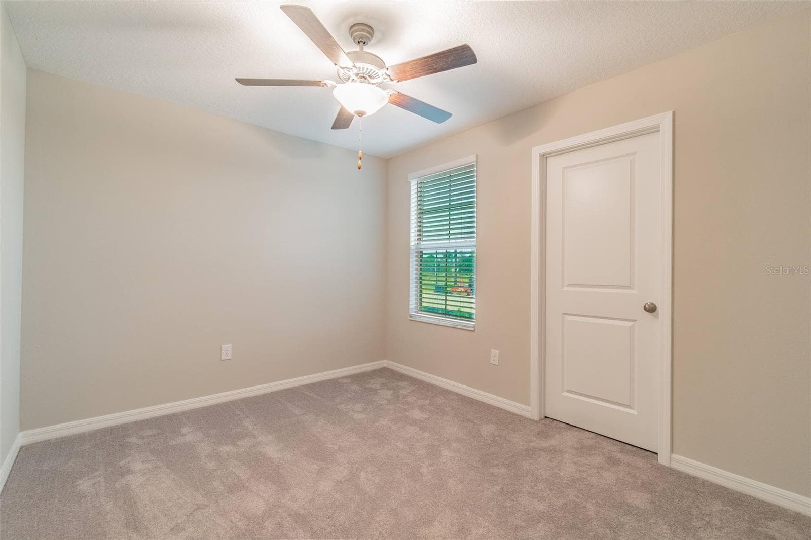 Single Family Residence at 5064 WHITE CHICORY DR, APOLLO BEACH, photo 27 of 44