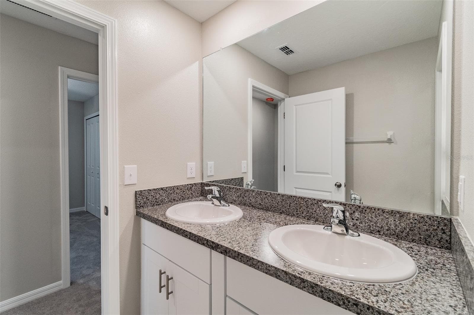 Single Family Residence at 5064 WHITE CHICORY DR, APOLLO BEACH, photo 34 of 44