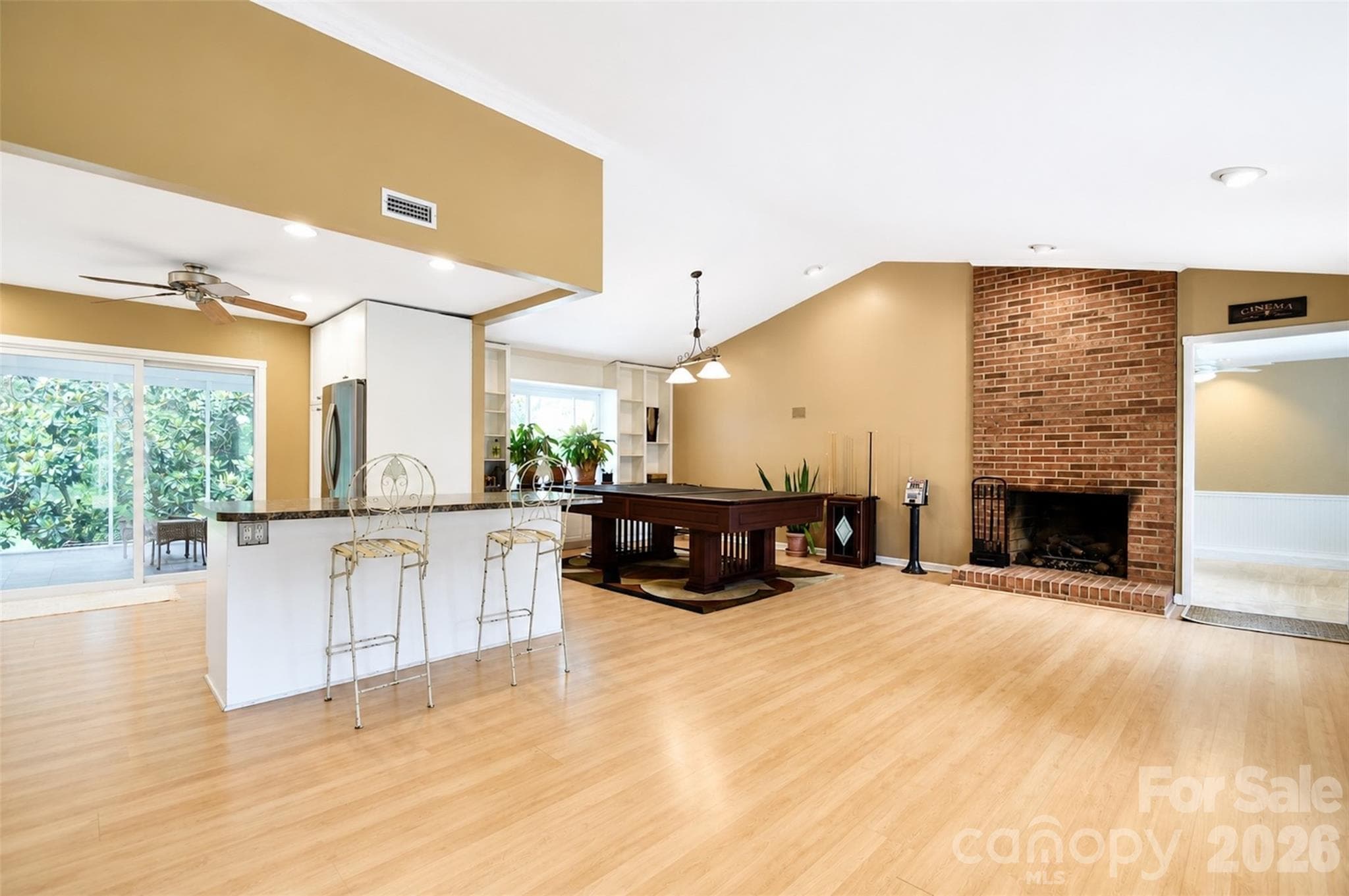 Single Family Residence at 7904 Saddleview Court, Charlotte, photo 3 of 46
