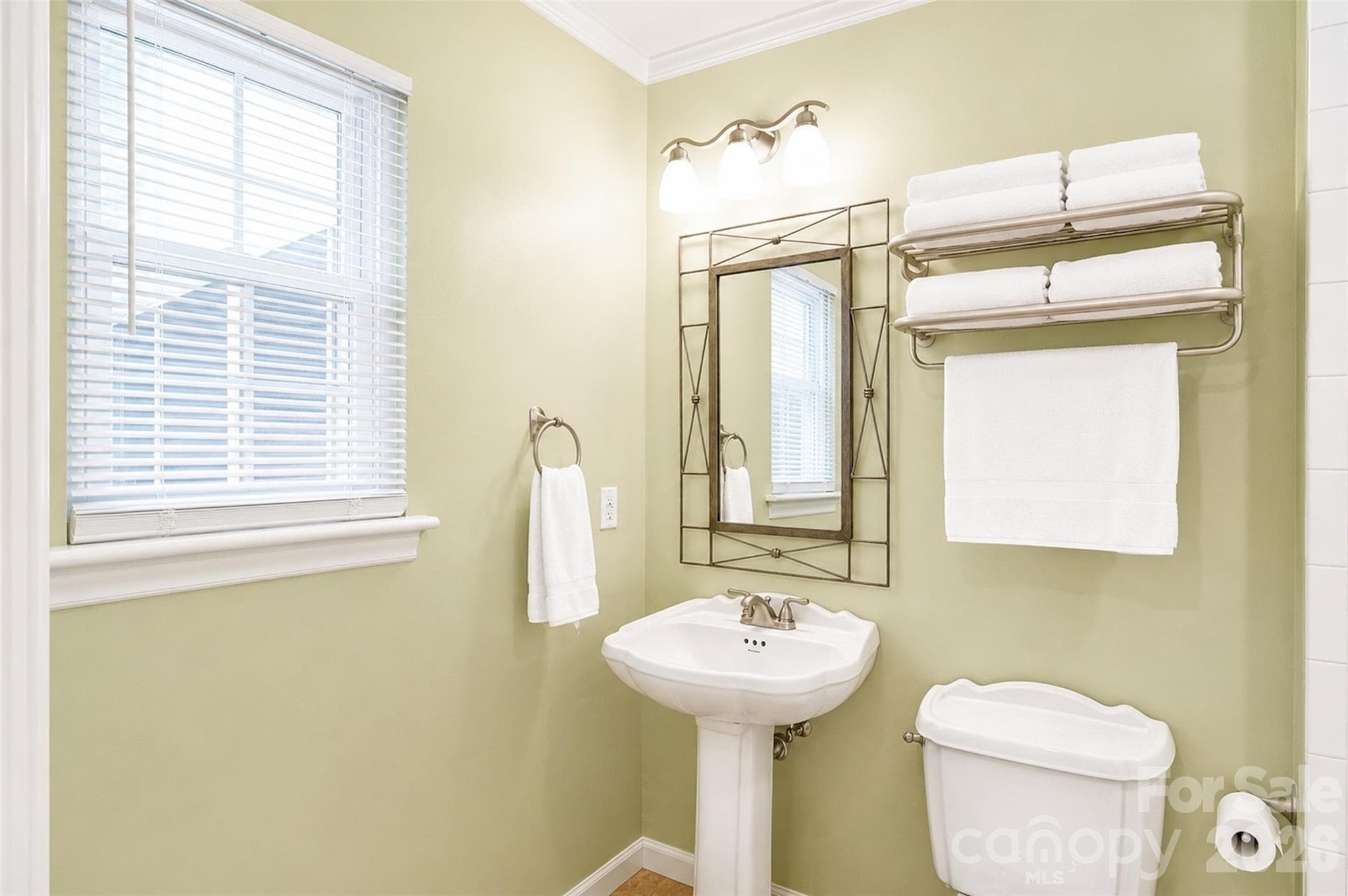 Single Family Residence at 7904 Saddleview Court, Charlotte, photo 16 of 46