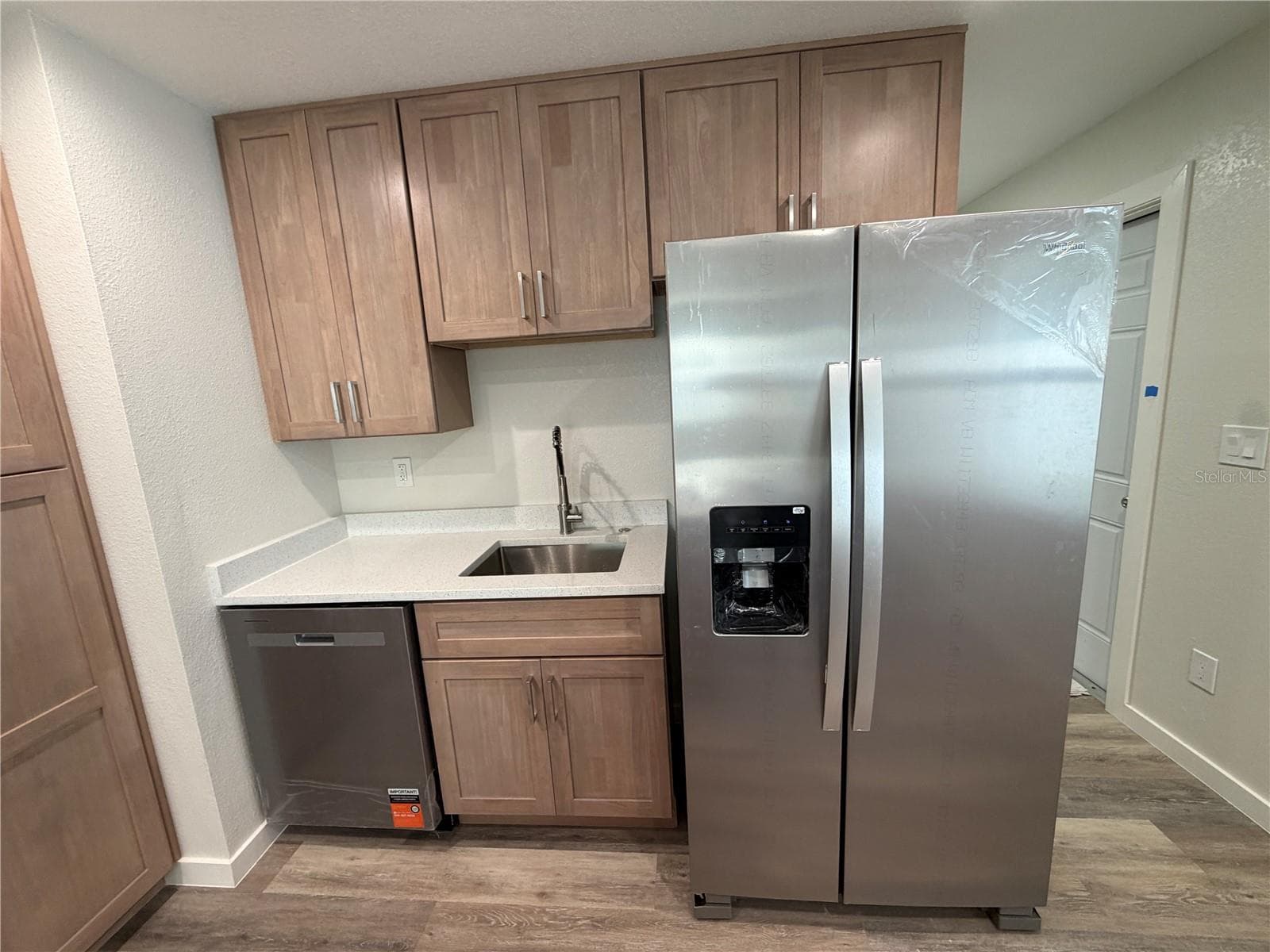 Brand new appliances - 301 LESESNE ST, KISSIMMEE