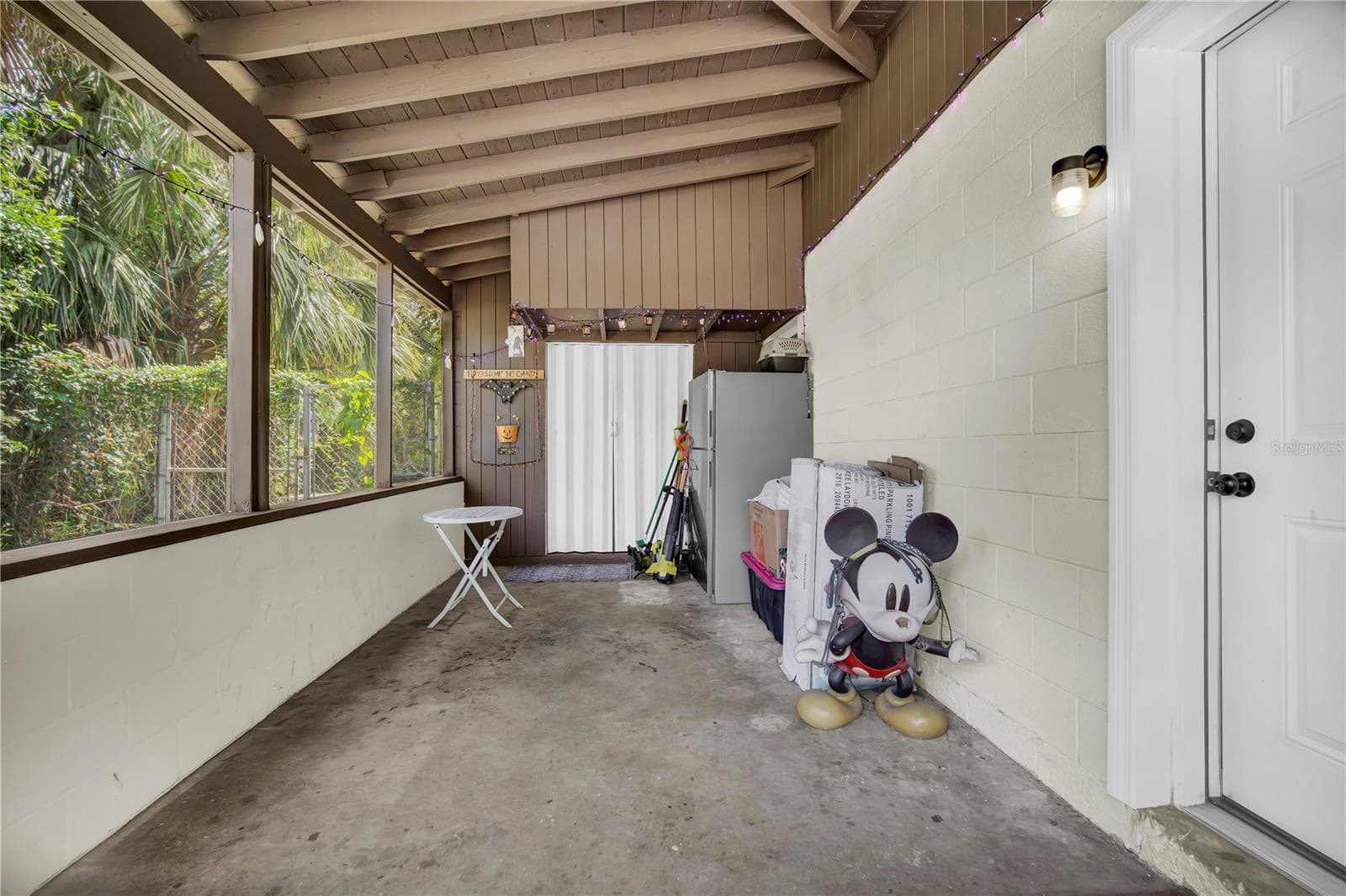 Screened in porch. - 4324 AETNA, ORLANDO
