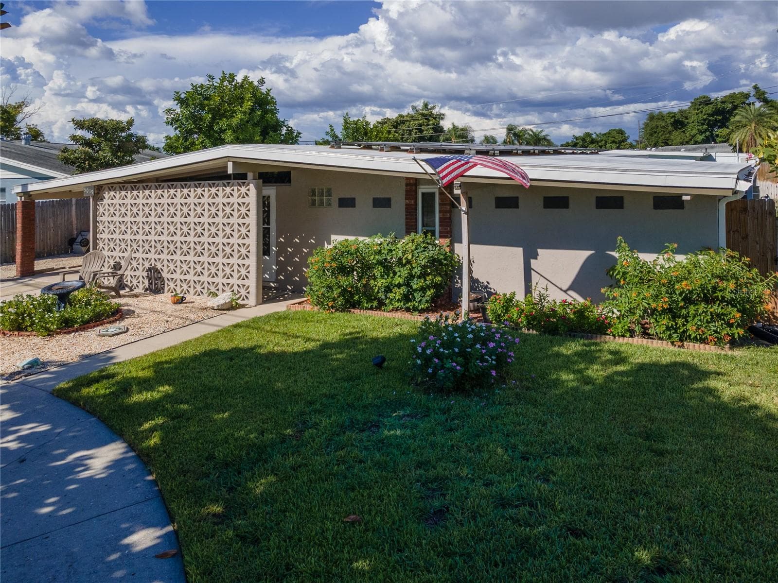 Front view - 3019 FLORIDA BLVD, BRADENTON