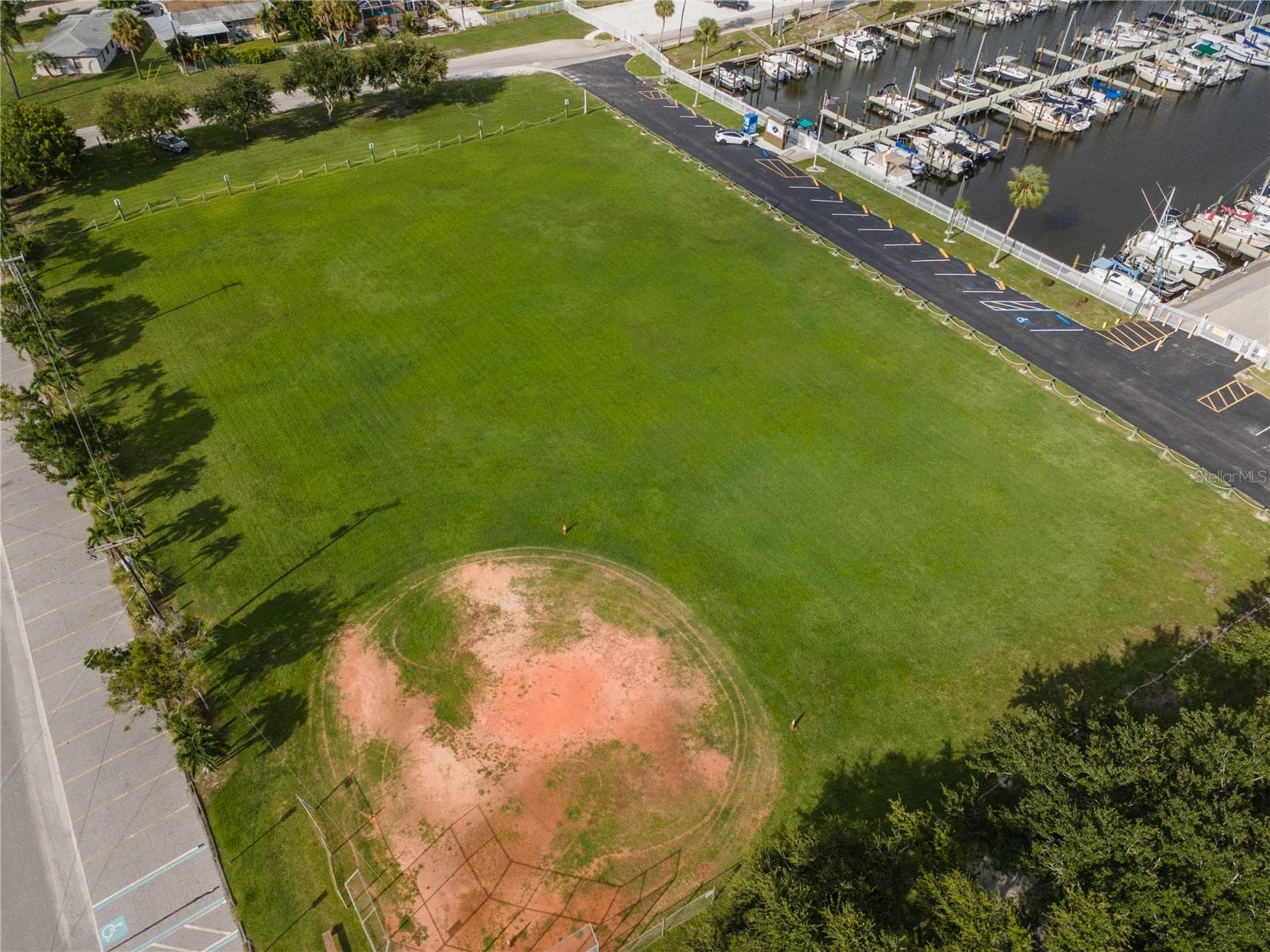 Bayshore Gardens Park Amenities - 3019 FLORIDA BLVD, BRADENTON