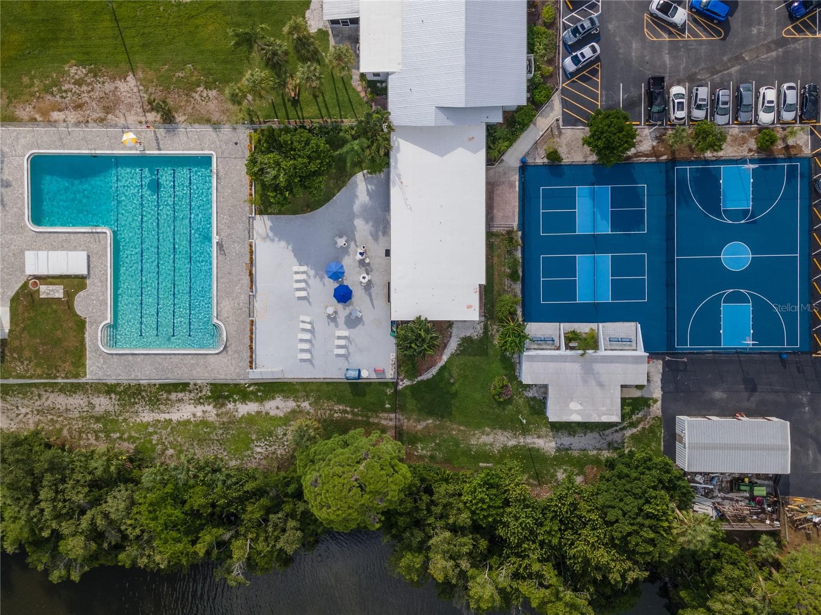 Bayshore Gardens Park Amenities - 3019 FLORIDA BLVD, BRADENTON