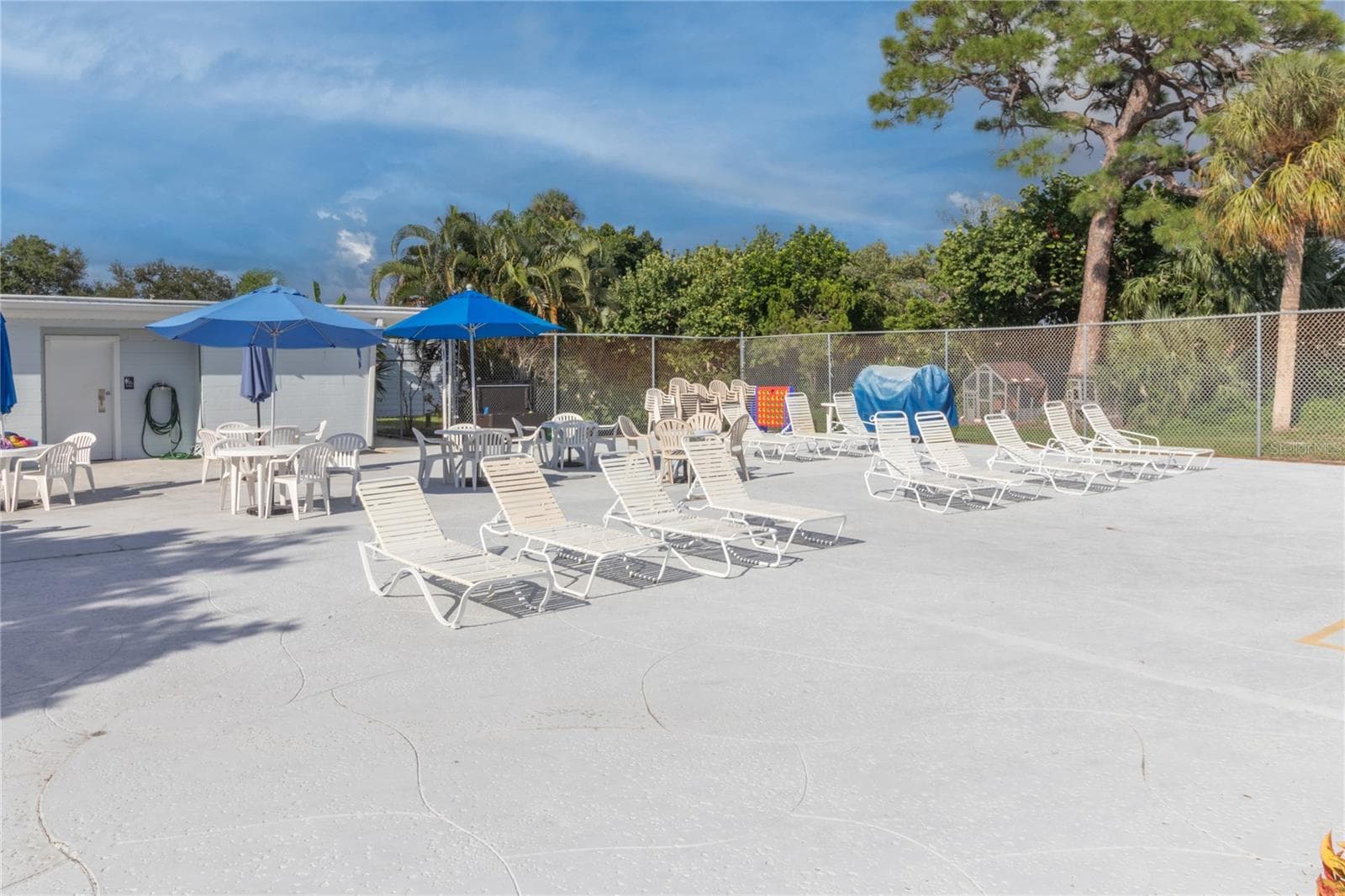 Bayshore Gardens Park Pool - 3019 FLORIDA BLVD, BRADENTON