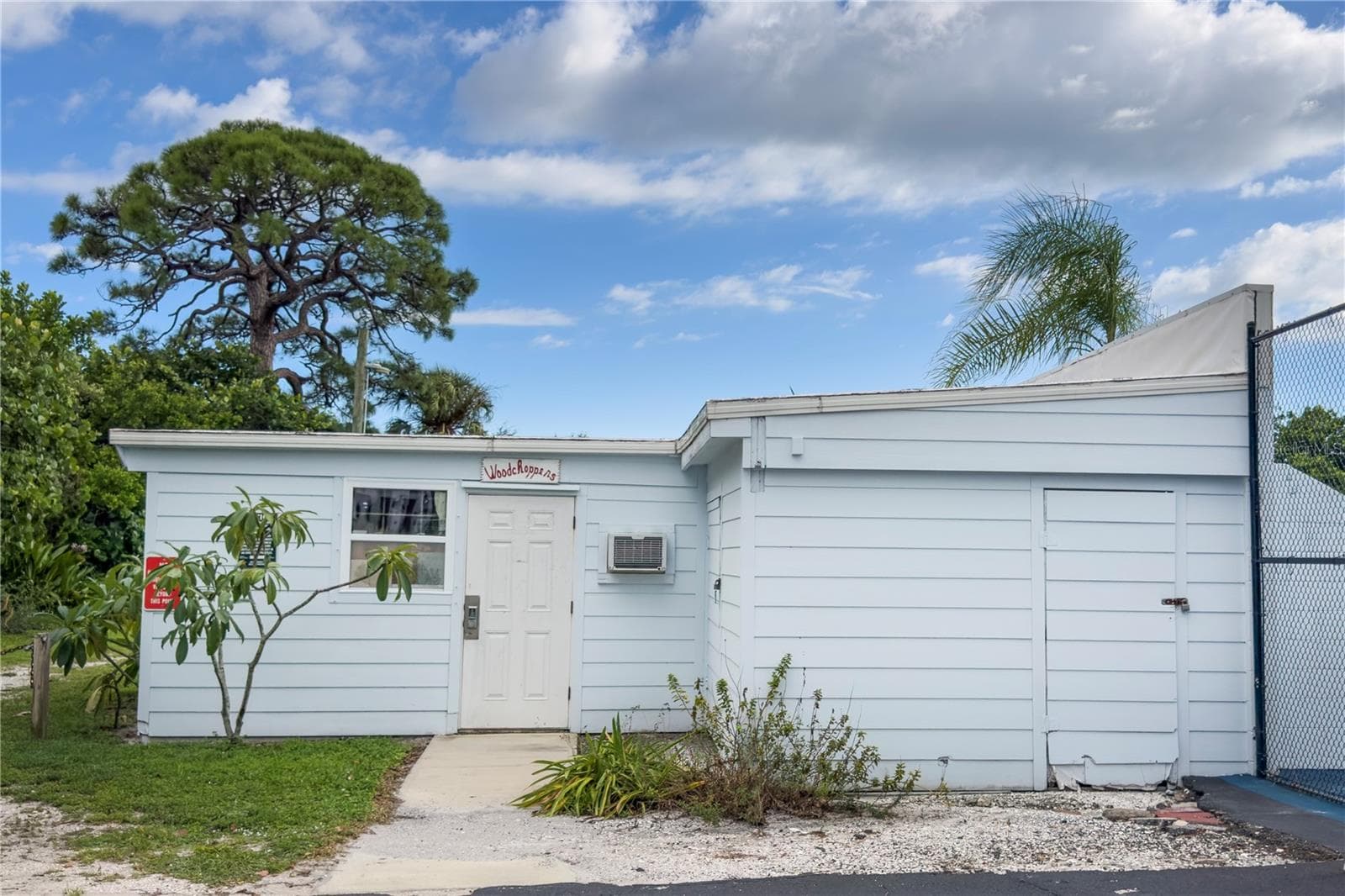 Woodcutters shop - 3019 FLORIDA BLVD, BRADENTON