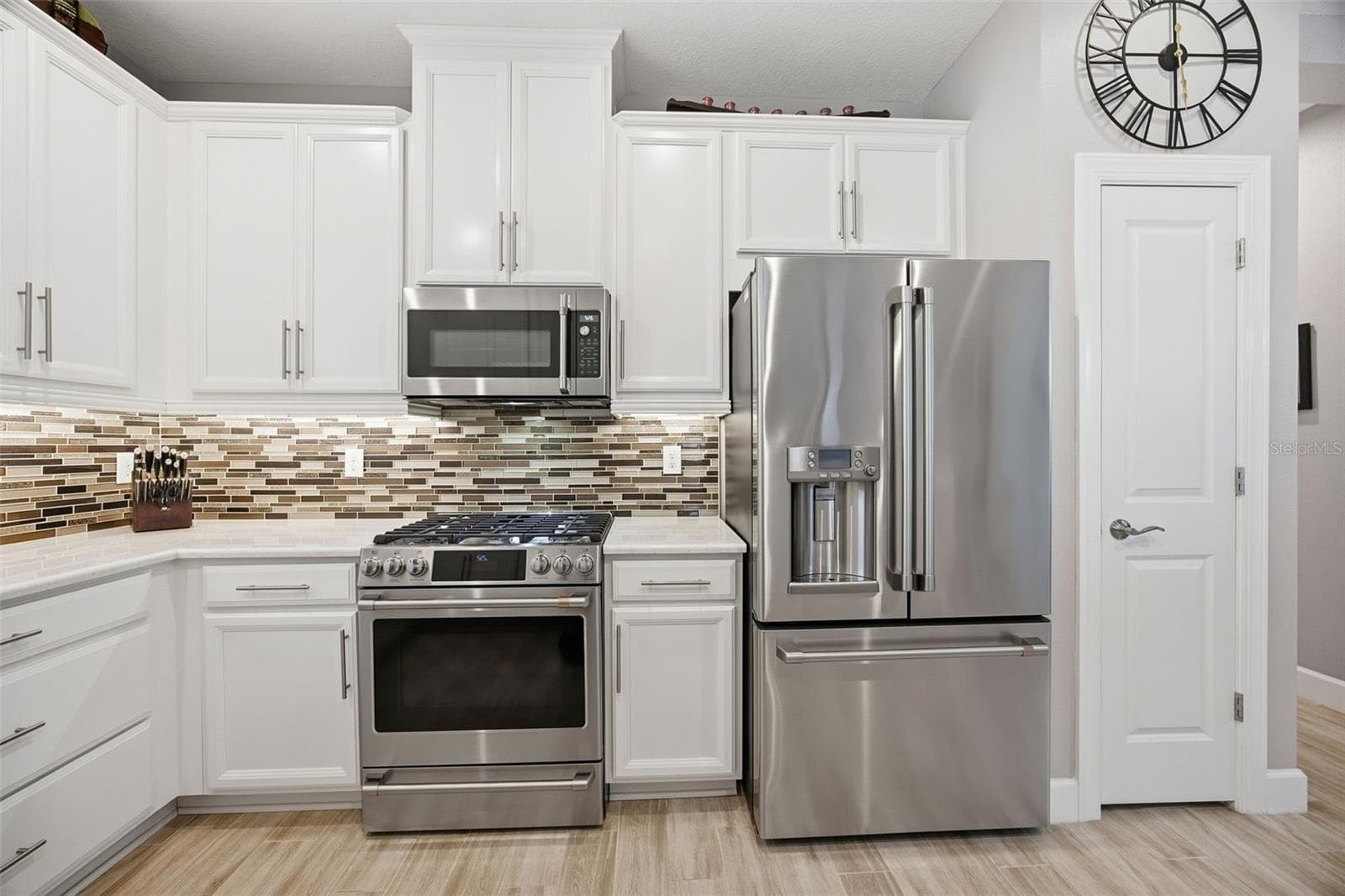 Single Family Residence at 4270 CAIROLI CT, WESLEY CHAPEL, photo 16 of 80