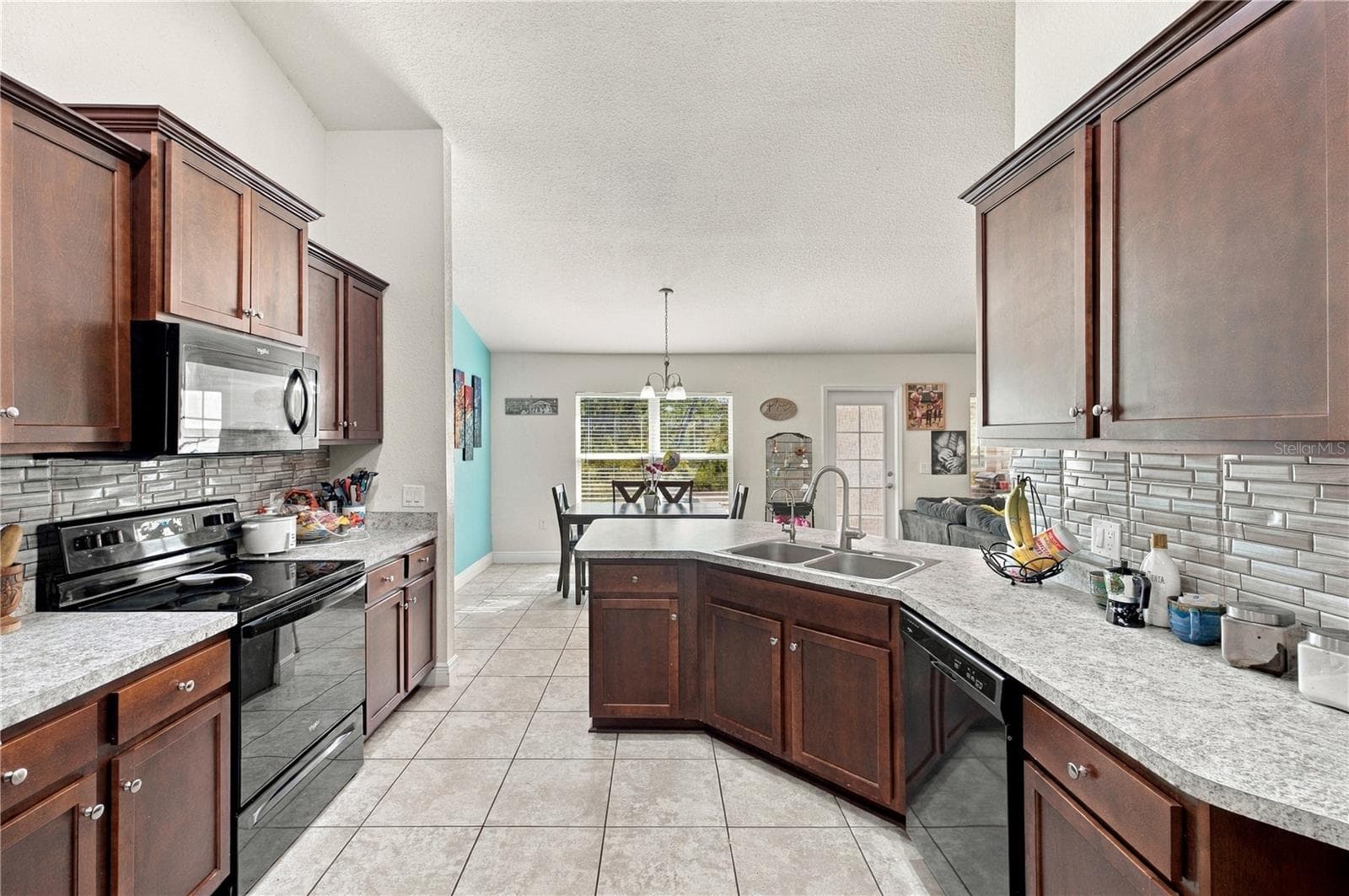 Single Family Residence at 1822 YOAKUM ST, LEHIGH ACRES, photo 8 of 24