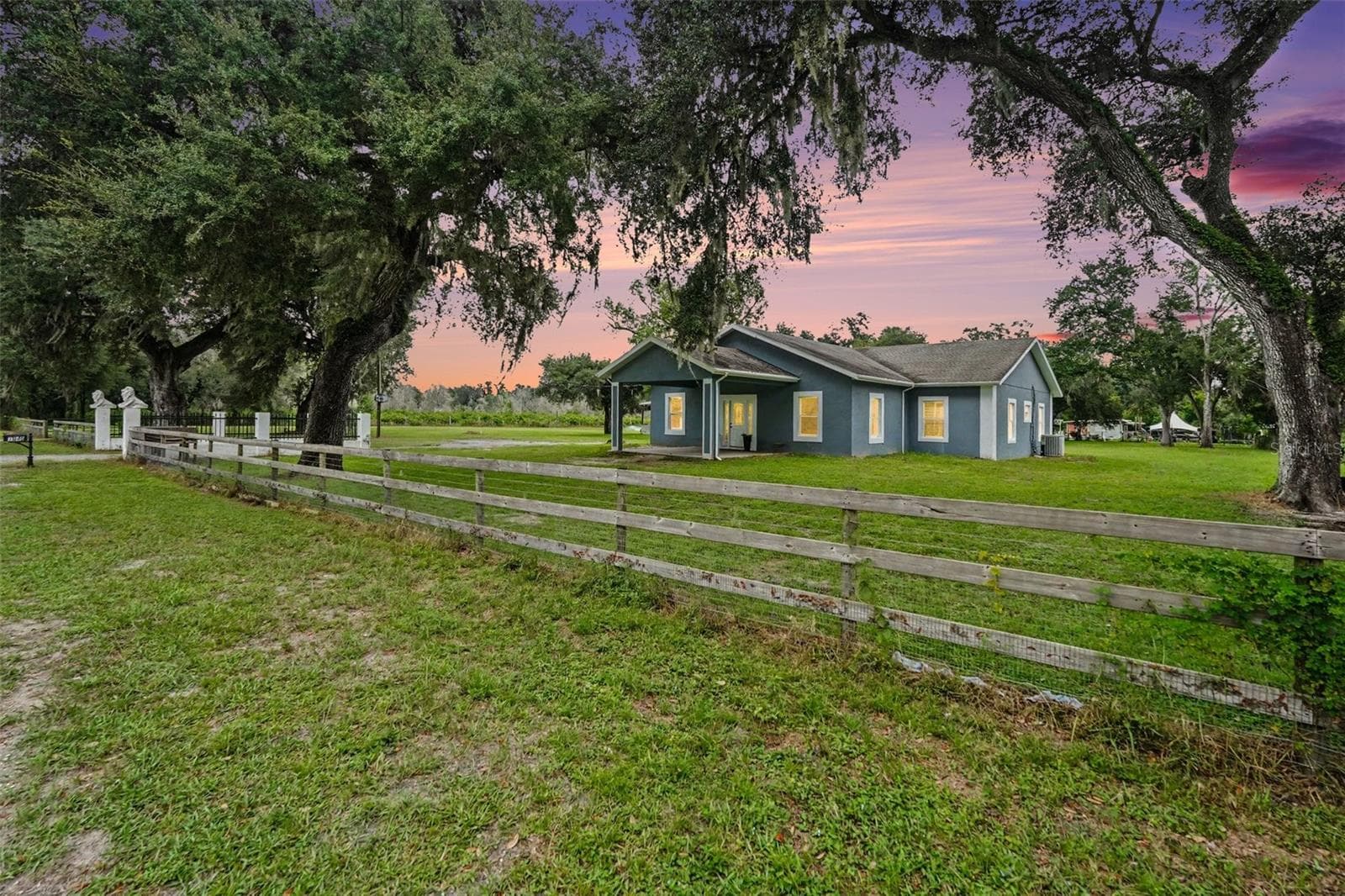 Single Family Residence at 7040 LUMBERTON RD, ZEPHYRHILLS, photo 2 of 40