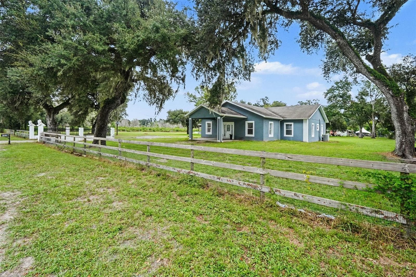 Single Family Residence at 7040 LUMBERTON RD, ZEPHYRHILLS, photo 5 of 40