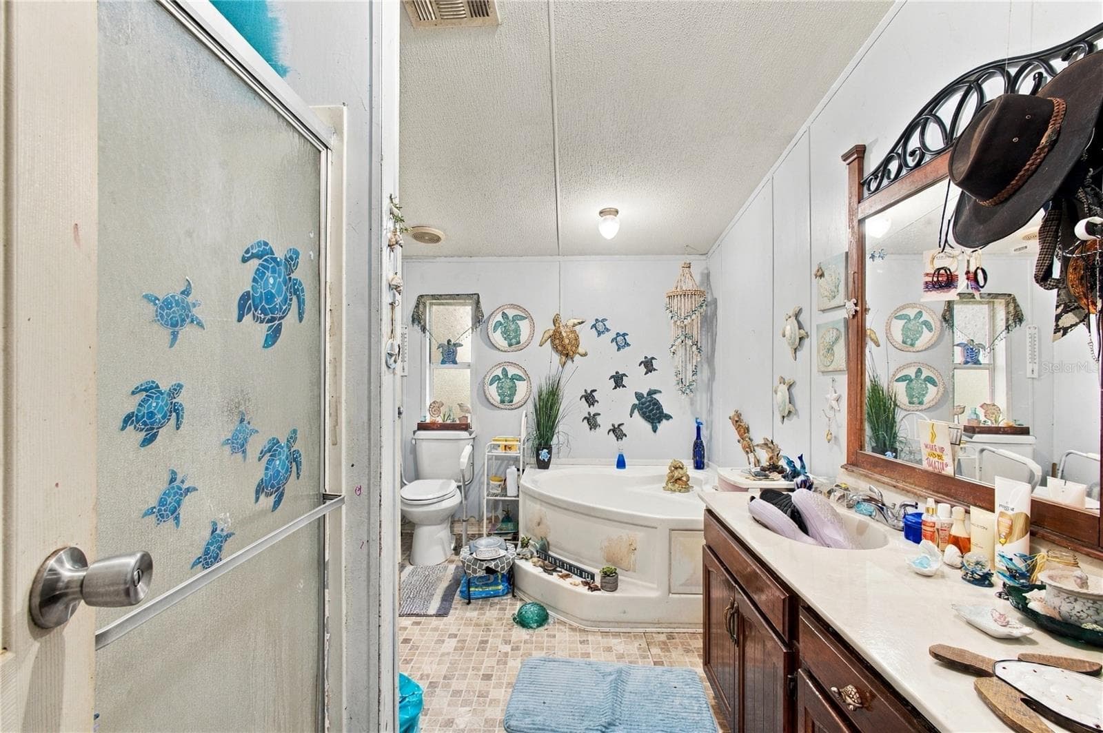 Manufactured Home at 3608 VALLEY TRL, LAKELAND, photo 17 of 33