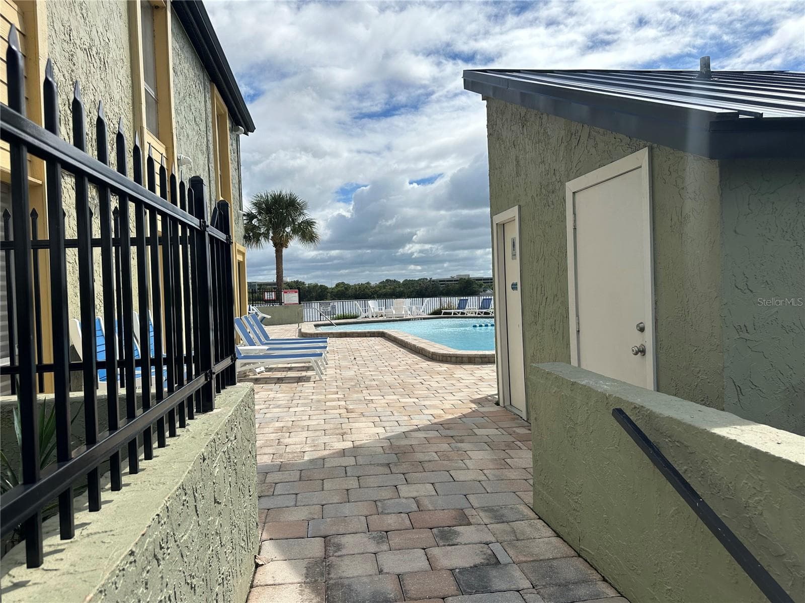 Condominium at 936 LAKE DESTINY DR ## H, ALTAMONTE SPRINGS, photo 25 of 32