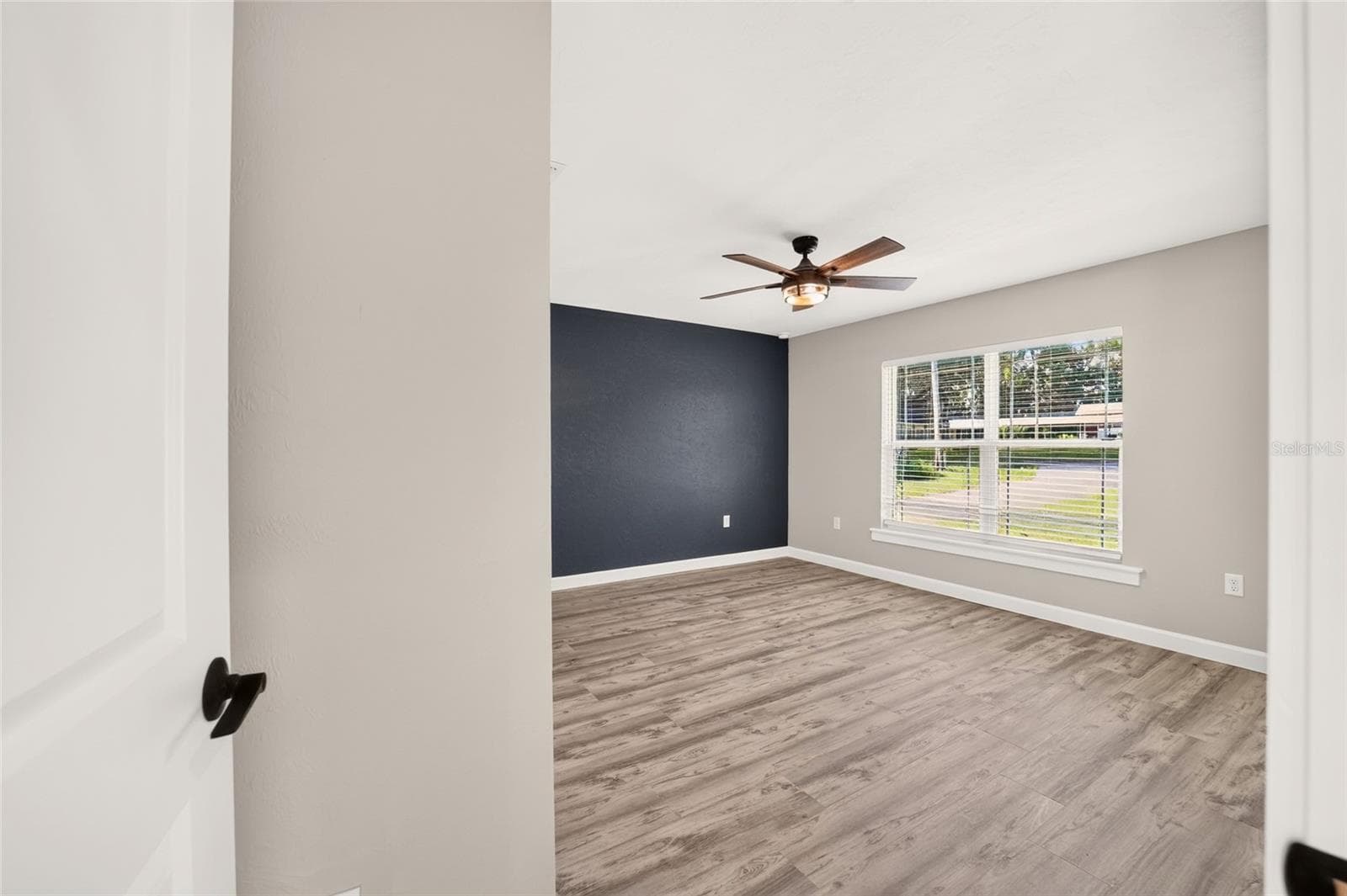 Single Family Residence at 524 NW 1ST AVE, WILLISTON, photo 12 of 43