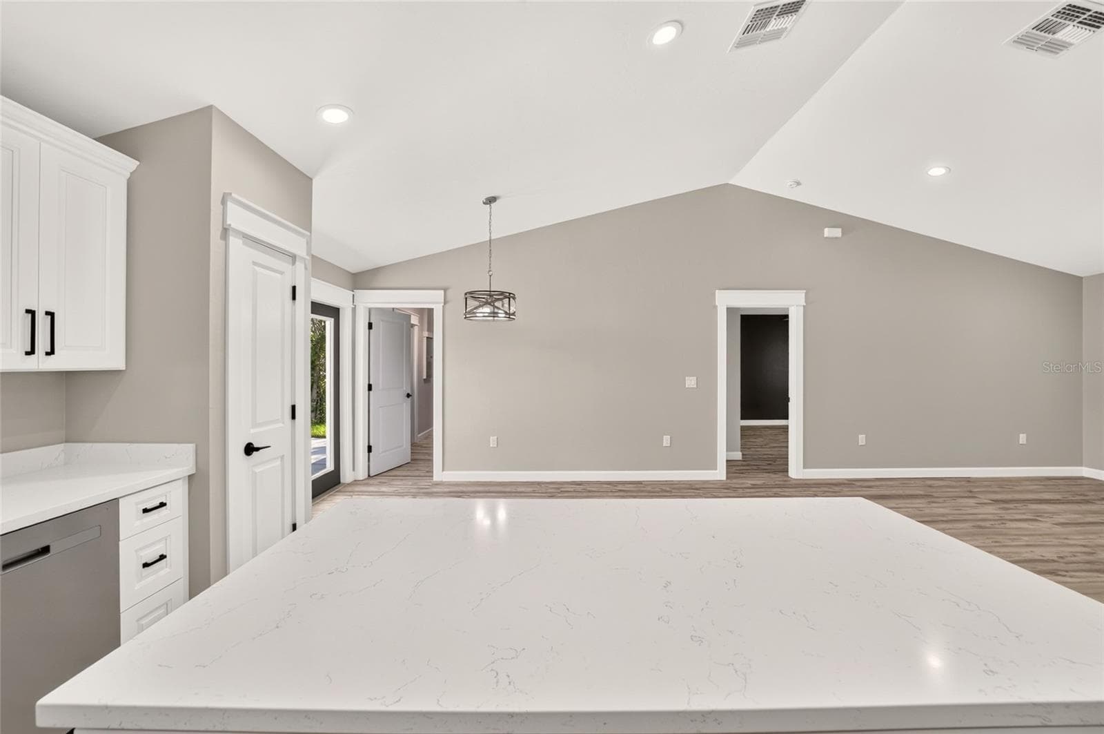 Single Family Residence at 524 NW 1ST AVE, WILLISTON, photo 32 of 43