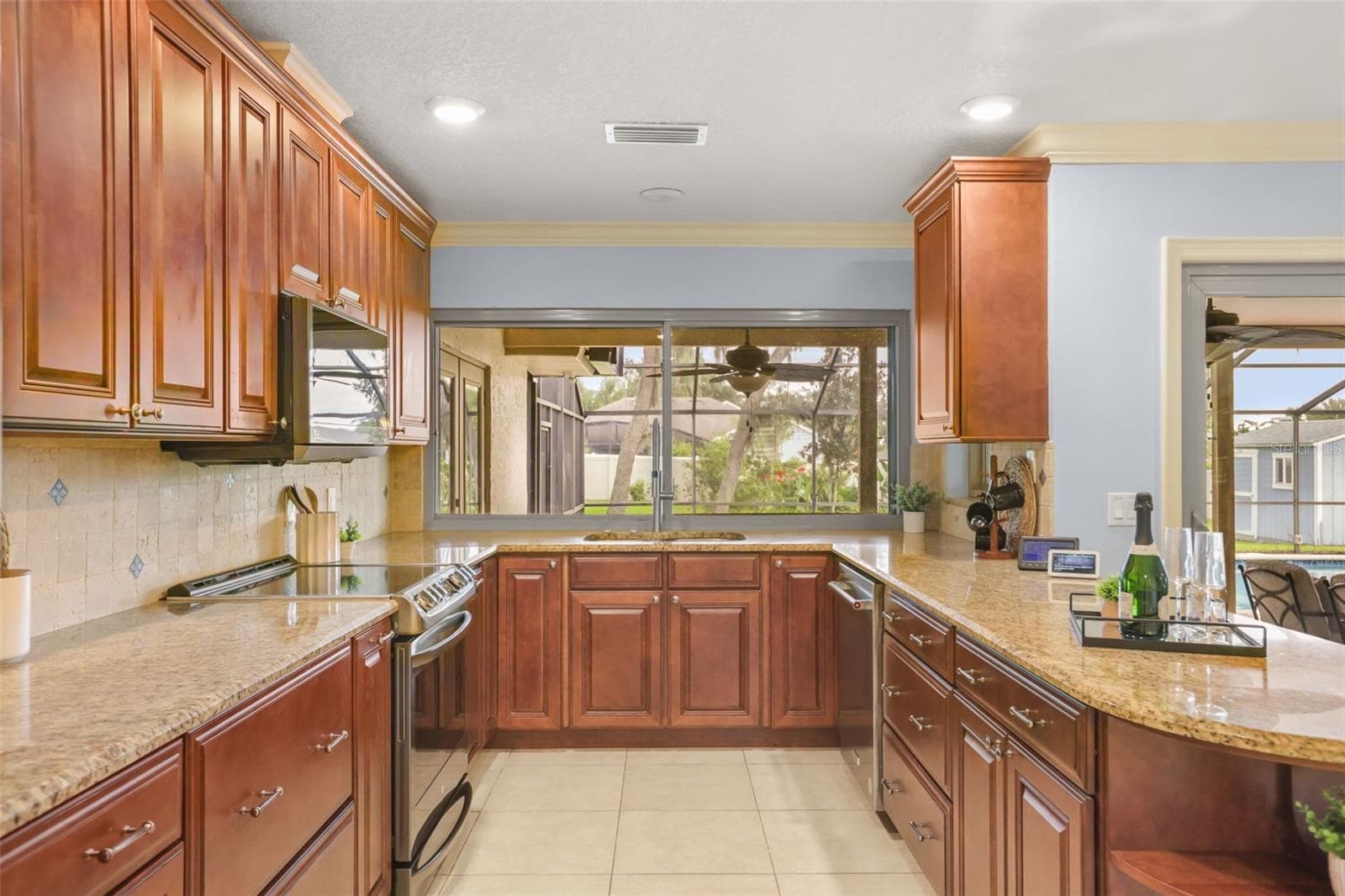 Single Family Residence at 382 FOREST PARK CIR, LONGWOOD, photo 15 of 51