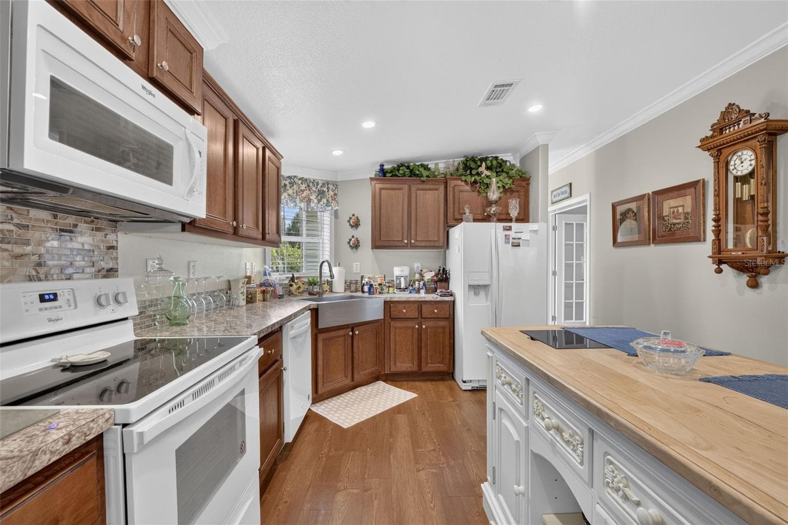 Manufactured Home at 5975 SABALWOOD DR, PUNTA GORDA, photo 15 of 61
