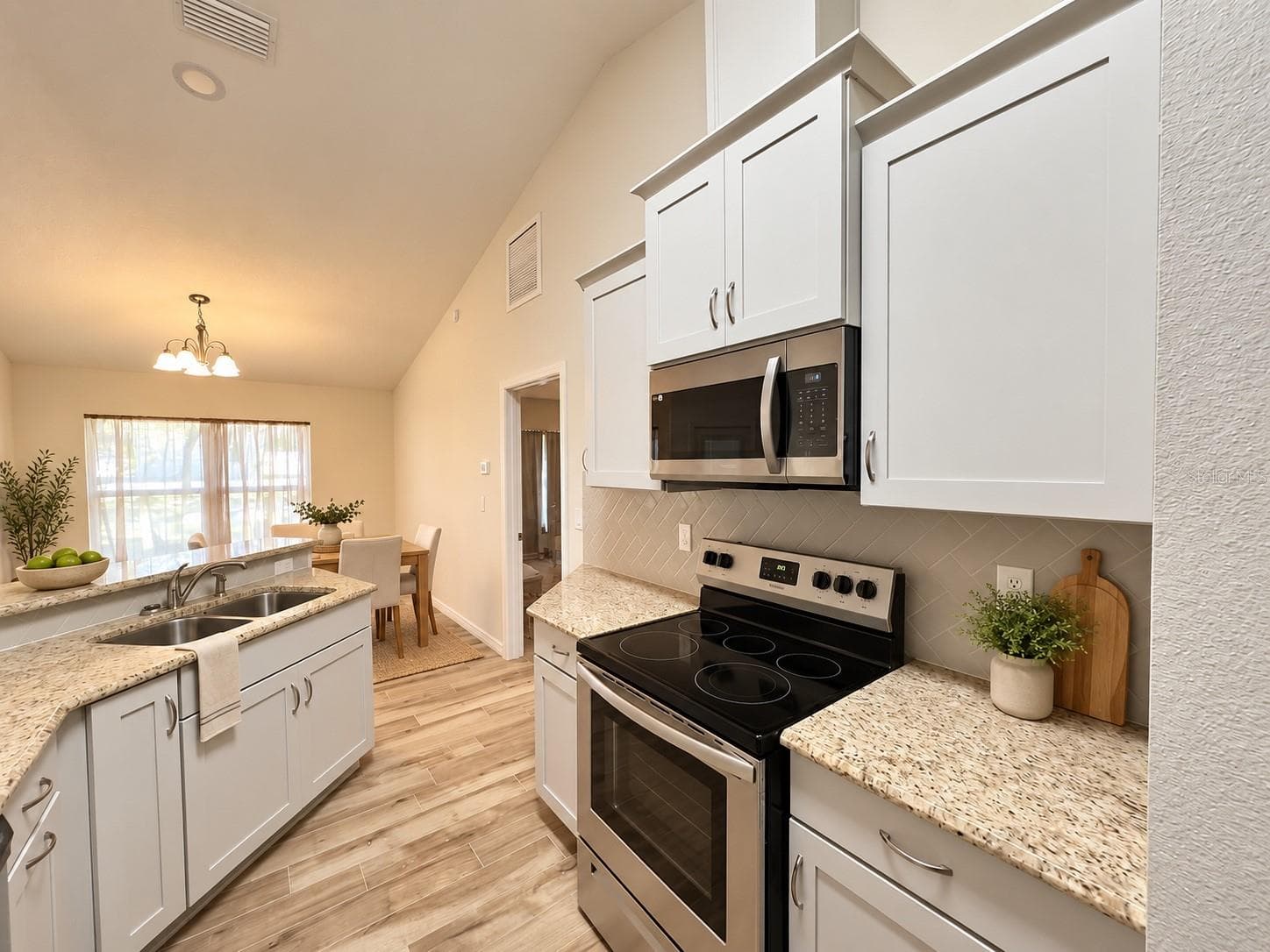 Single Family Residence at 10150 N SABRE DR, CITRUS SPRINGS, photo 8 of 37
