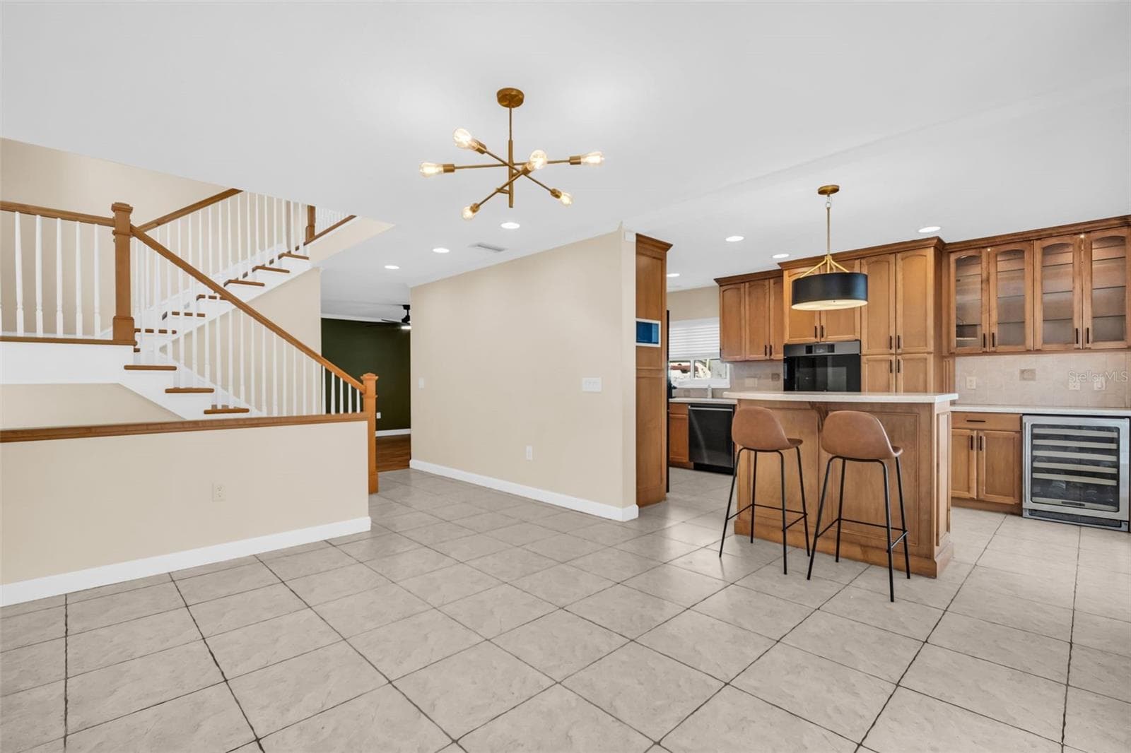 Single Family Residence at 3992 ORCHARD HILL CIR, PALM HARBOR, photo 3 of 87