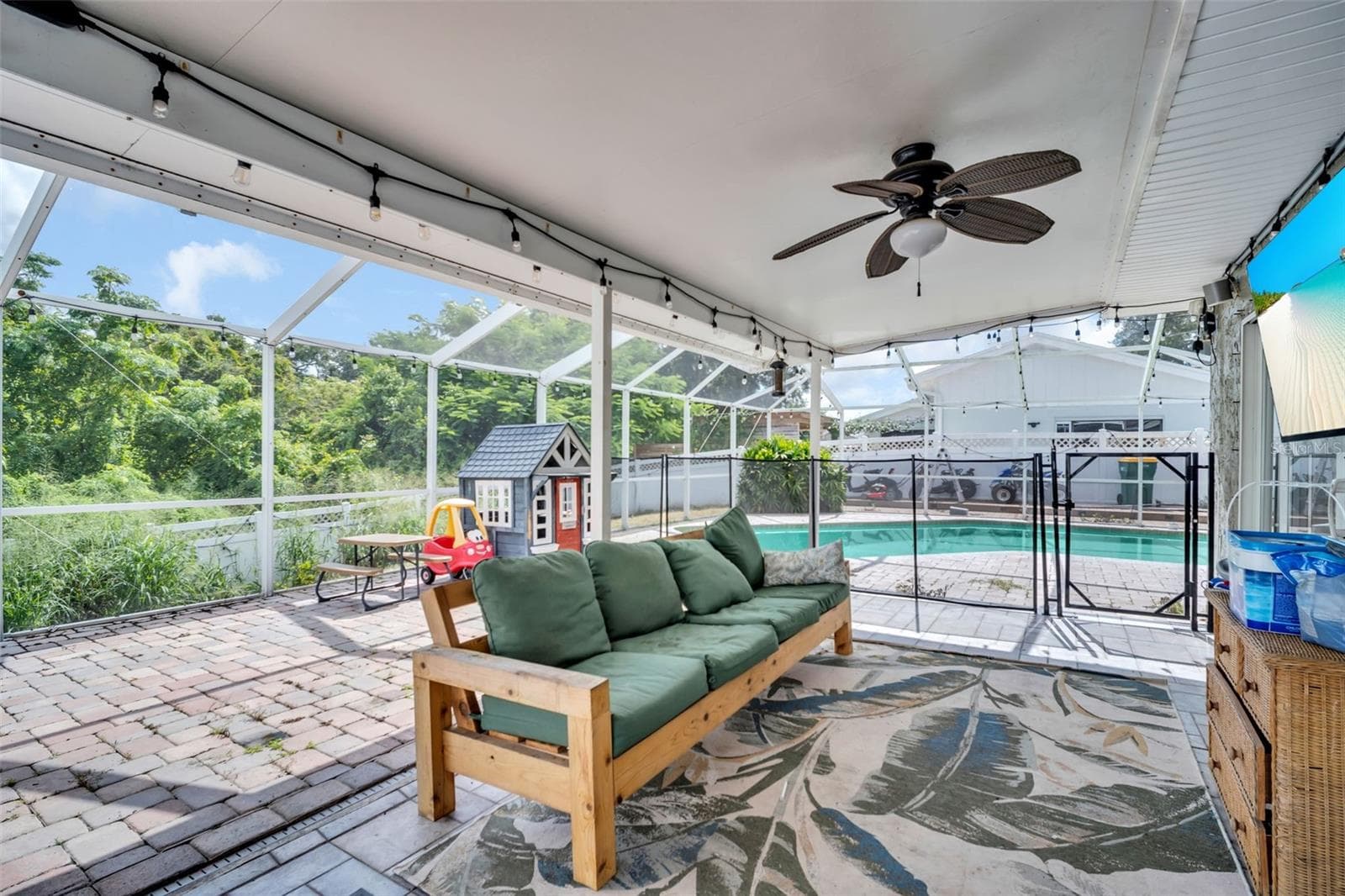 Single Family Residence at 3992 ORCHARD HILL CIR, PALM HARBOR, photo 54 of 87
